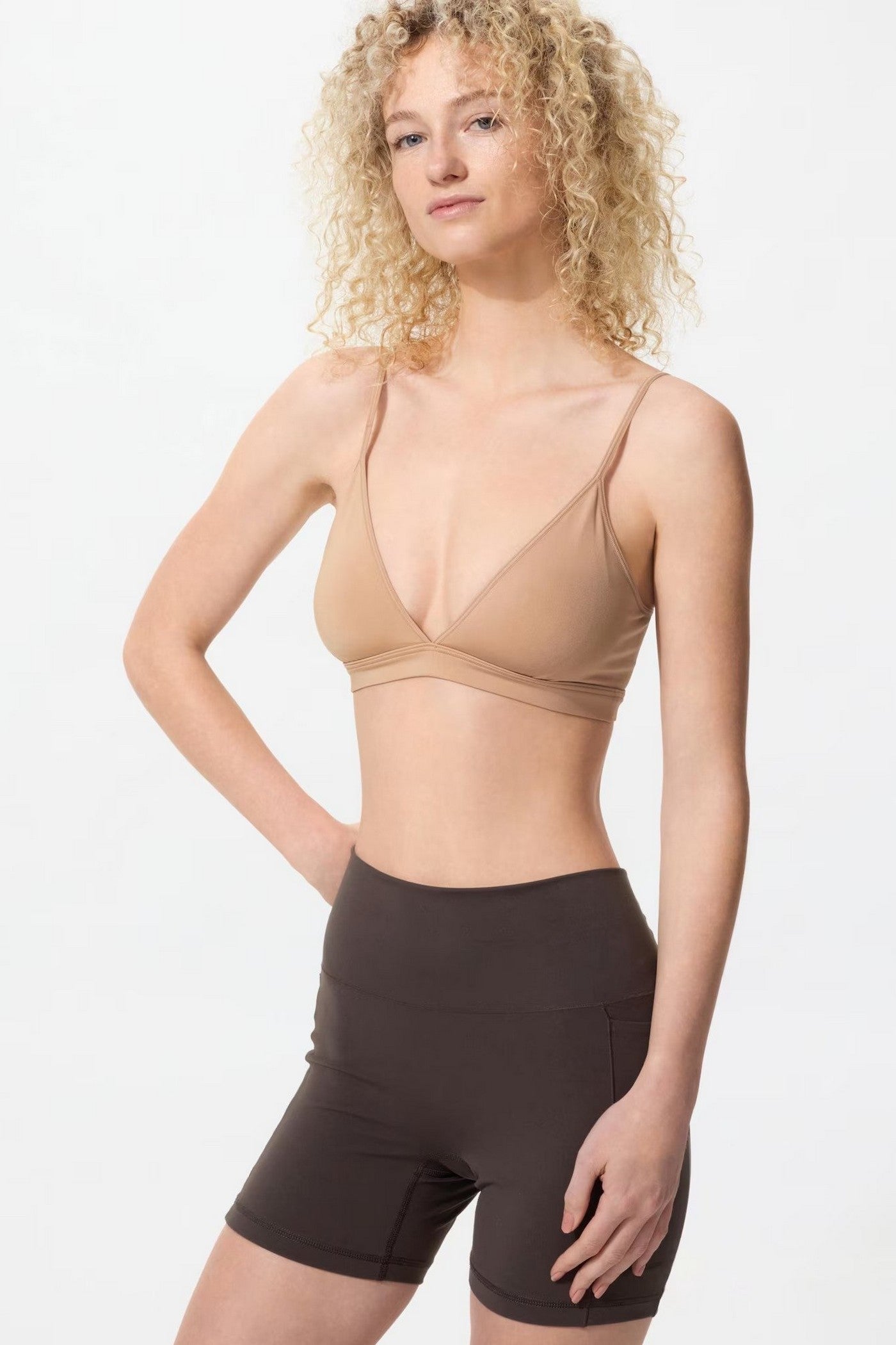 Гладкий бралет 169461716 beige Uniqlo