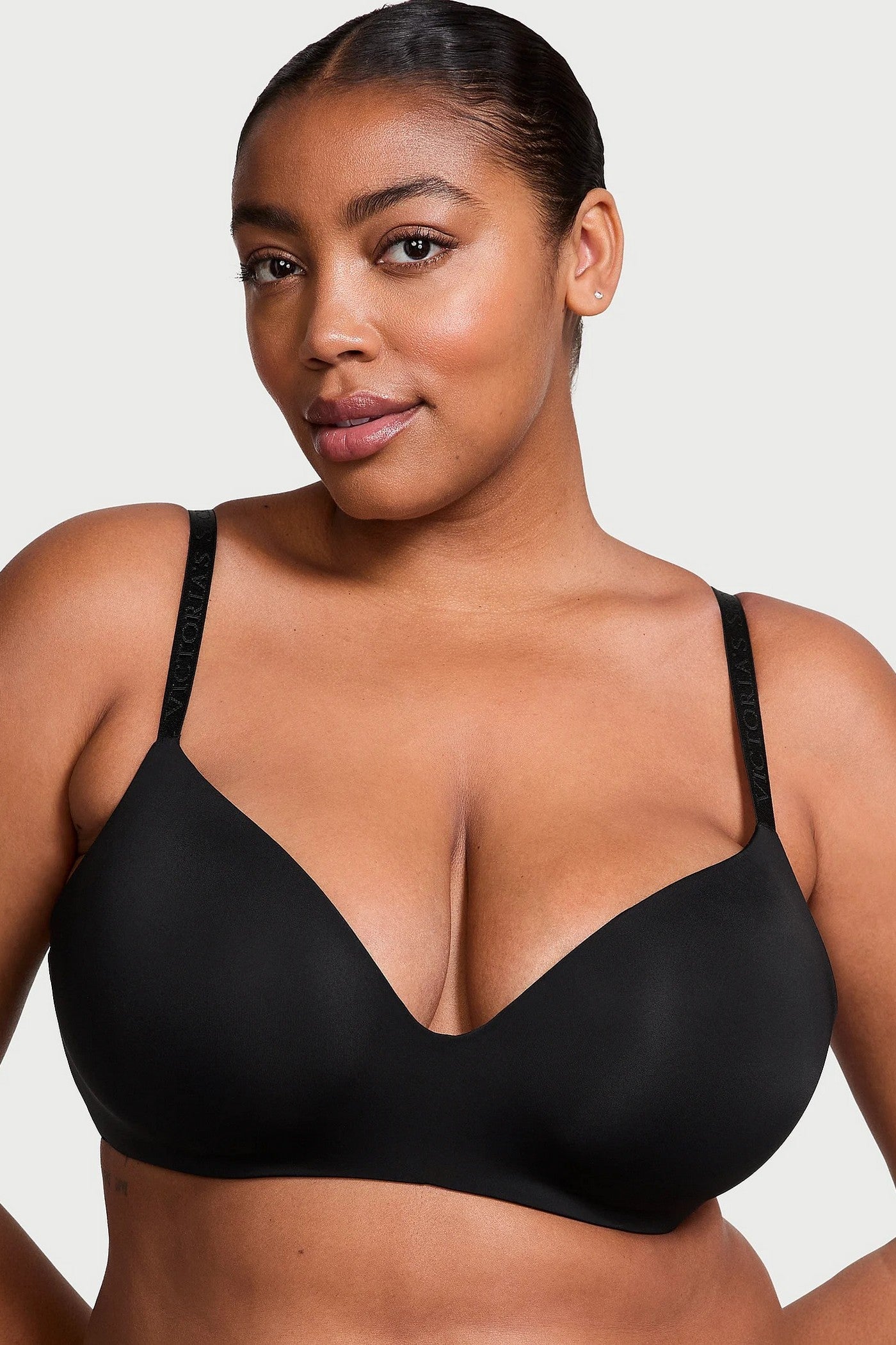 Ущільнений бюстгальтер 267991631 black Victoria`s Secret