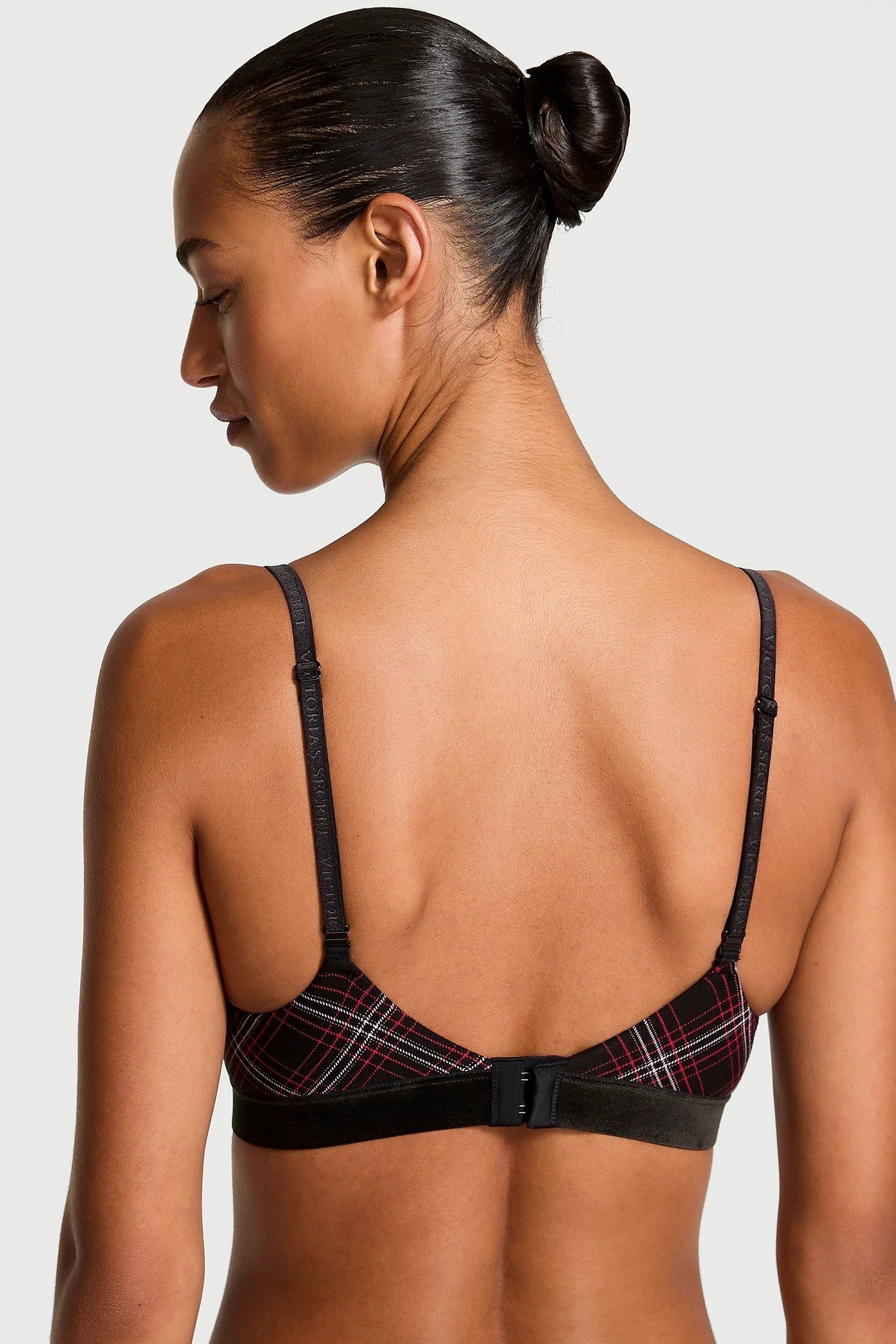 Бюстгальтер зі стразами 973475327 black Victoria`s Secret спина