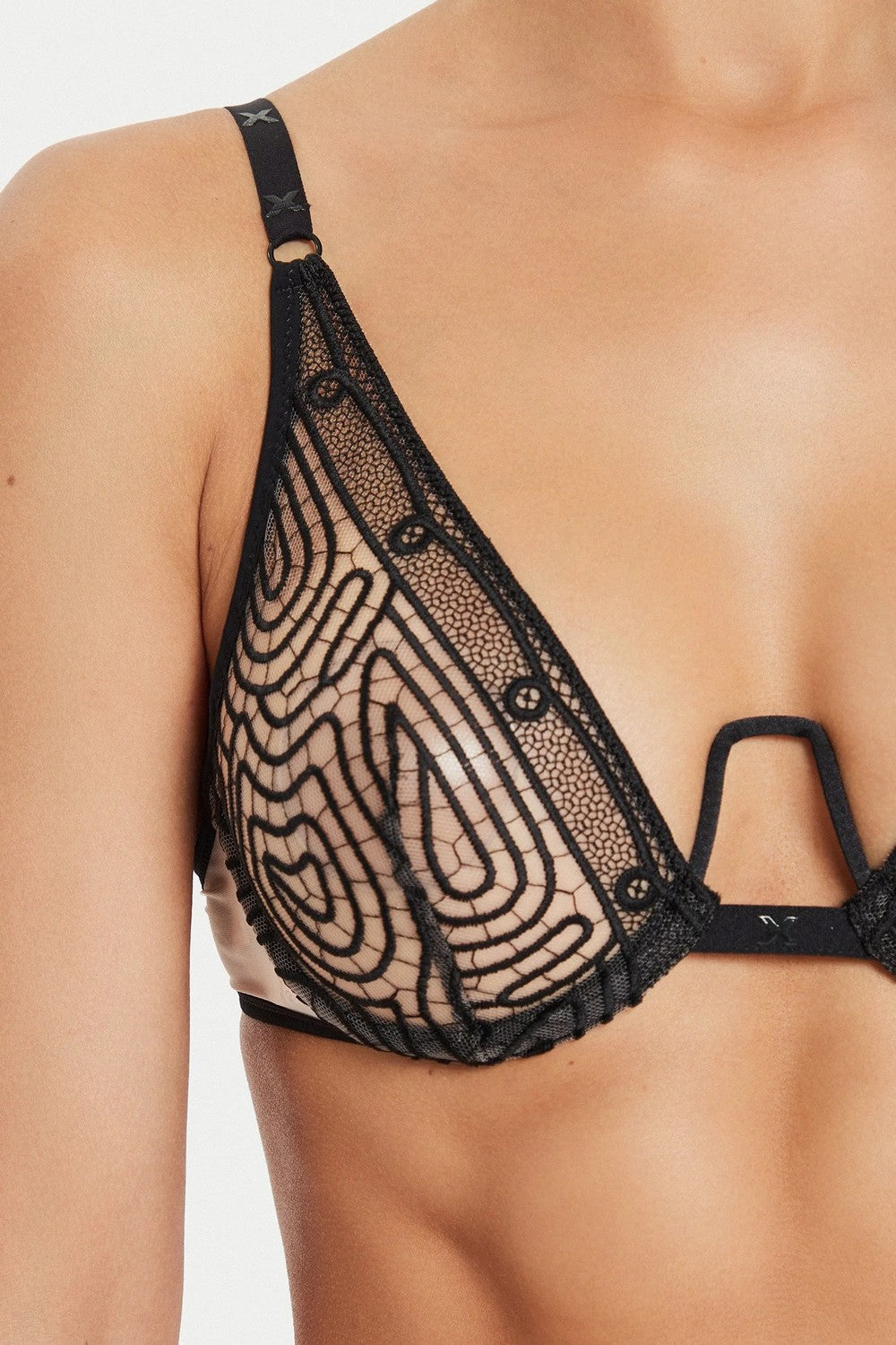 Мягкий бюстгальтер из микросетки 018MA Vibrate nude/black