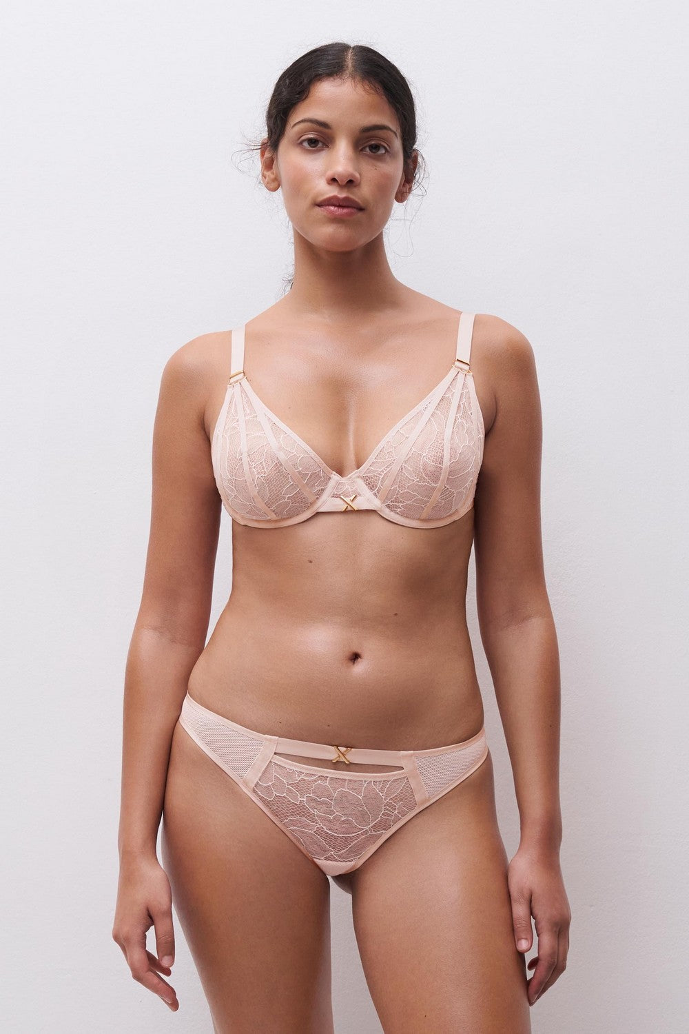 М'який бюстгальтер з мережива 01AMA Xquisite taffeta pink