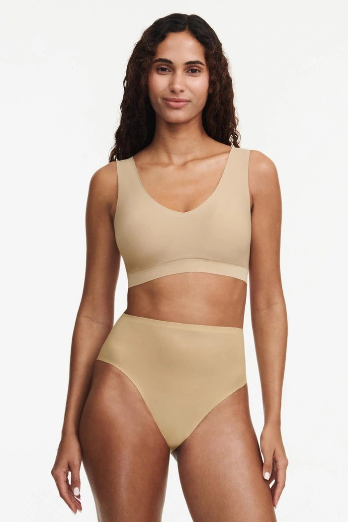 Бесшовные трусики слип 106C7 Soft stretch nude