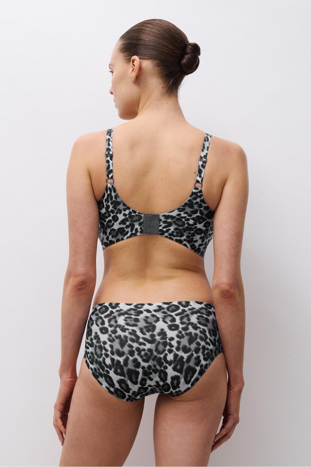 Шортики из микрофибры 11D4 Soft stretch grey leopard