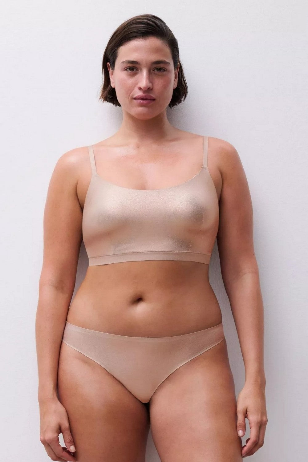 Бесшовные трусики стринг 11DG9 Soft stretch golden glow