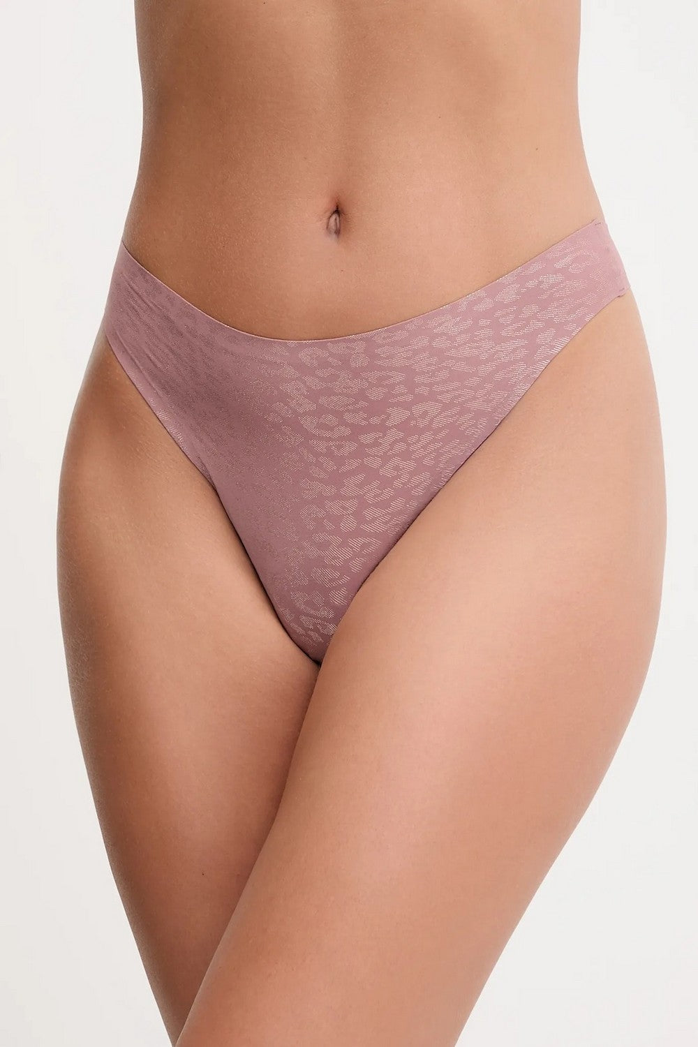 Трусики стринг с принтом 11DG9 Soft stretch Shimmer pink leo shimmer