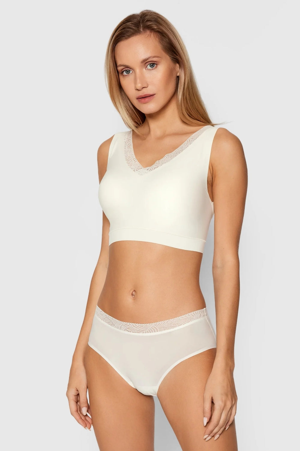 Трусики слип из микрофибры 11G4 Soft stretch ivoire