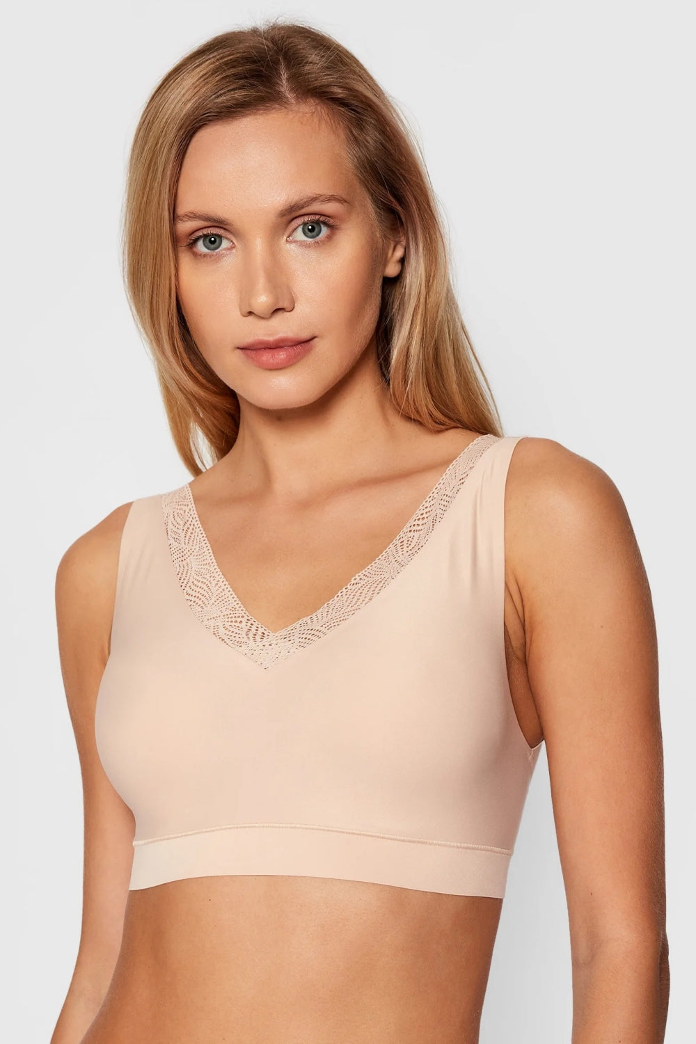 Бра-топ без косточек 11G6 Soft stretch beige dore