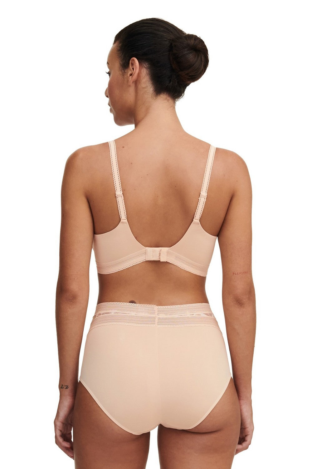 Мягкий бюстгальтер из кружева 11M1 True Lace beige dore