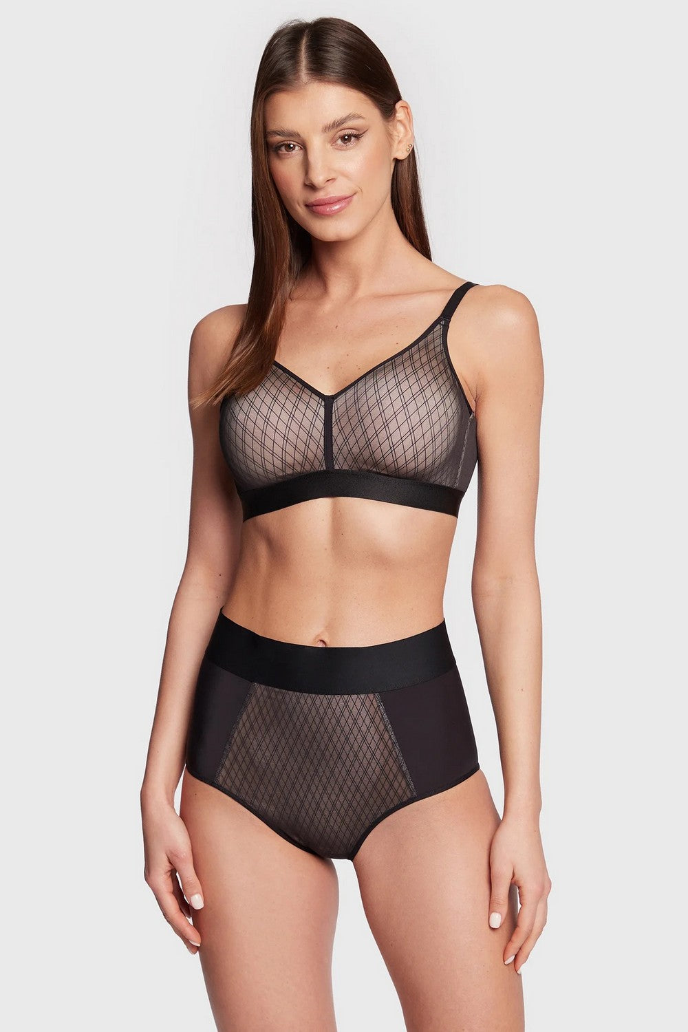 Бюстгальтер з м'якою чашкою 11N8 Smooth Lines black beige