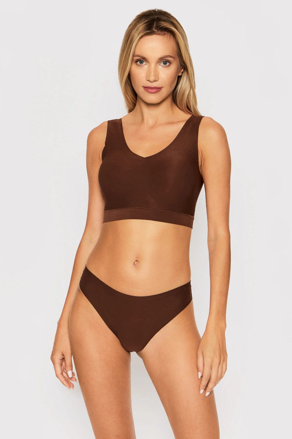 Бесшовный бра-топ 16A1 Soft stretch walnut