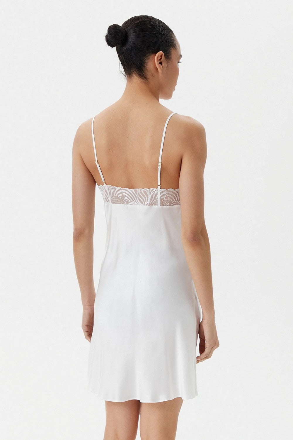 Ночная сорочка с вышивкой 17WW5 Legend milk