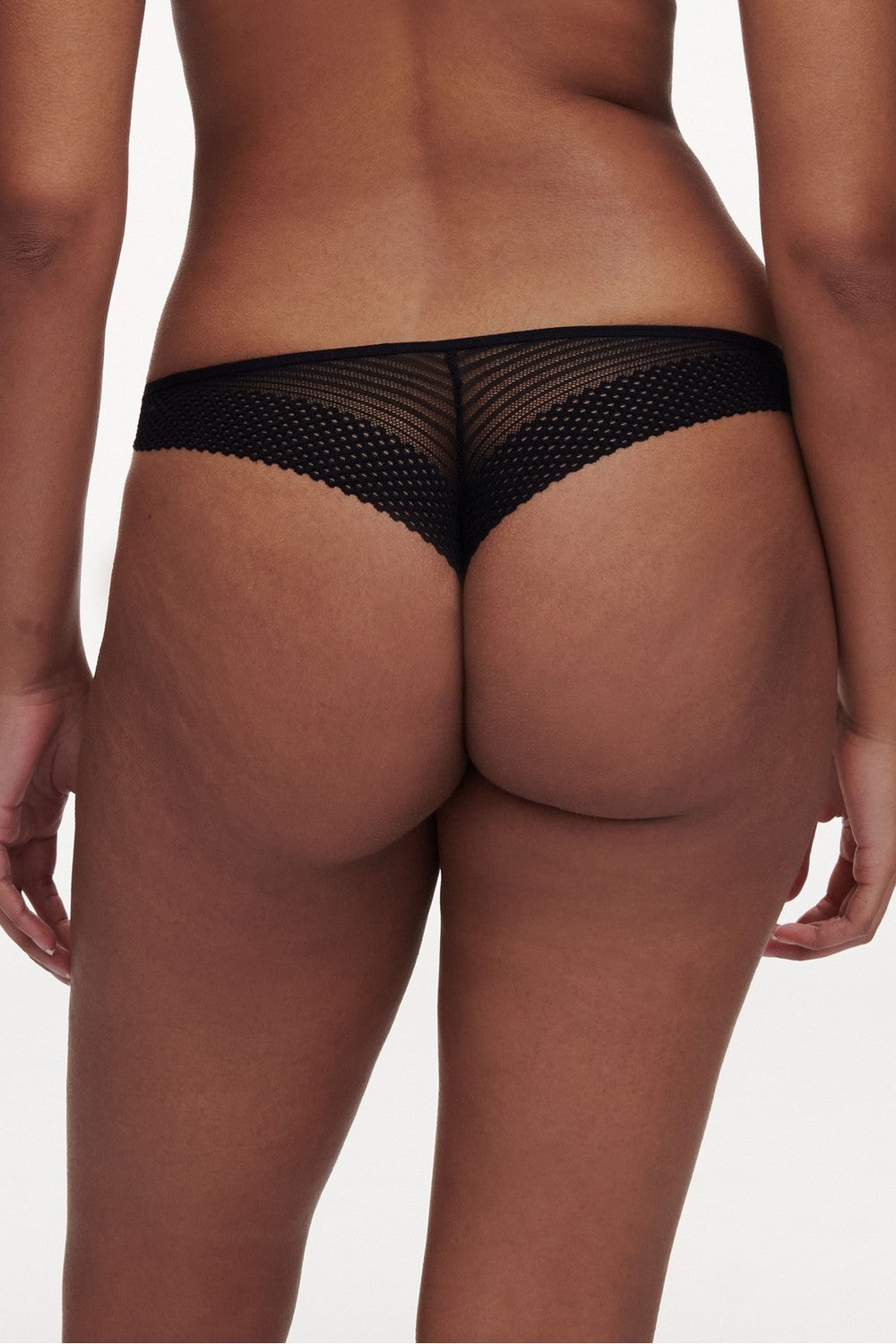 Трусики стринг с микросеткой 22AG0 Play black