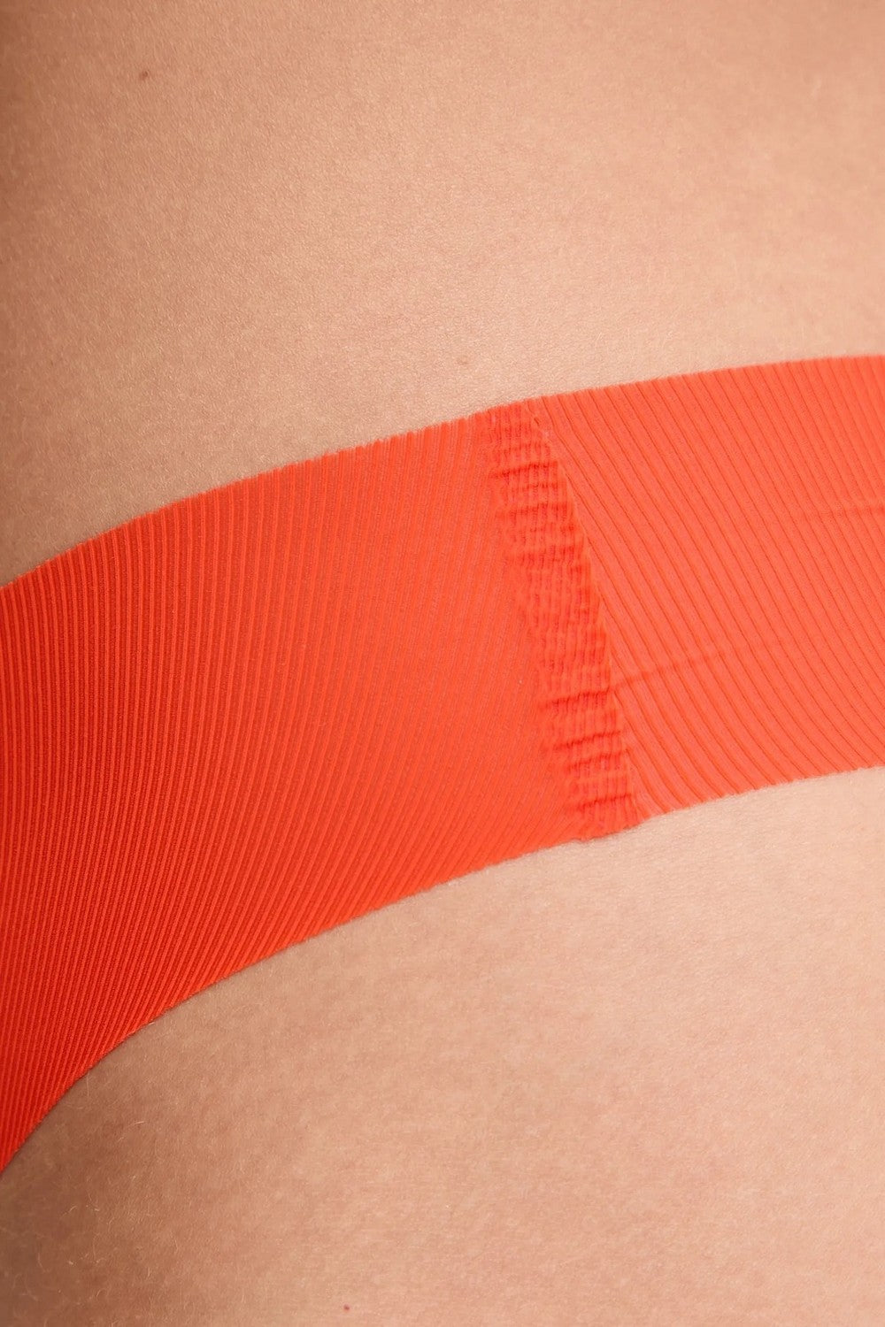 Бесшовные трусики стринг 22HG9 Pulpies flame red