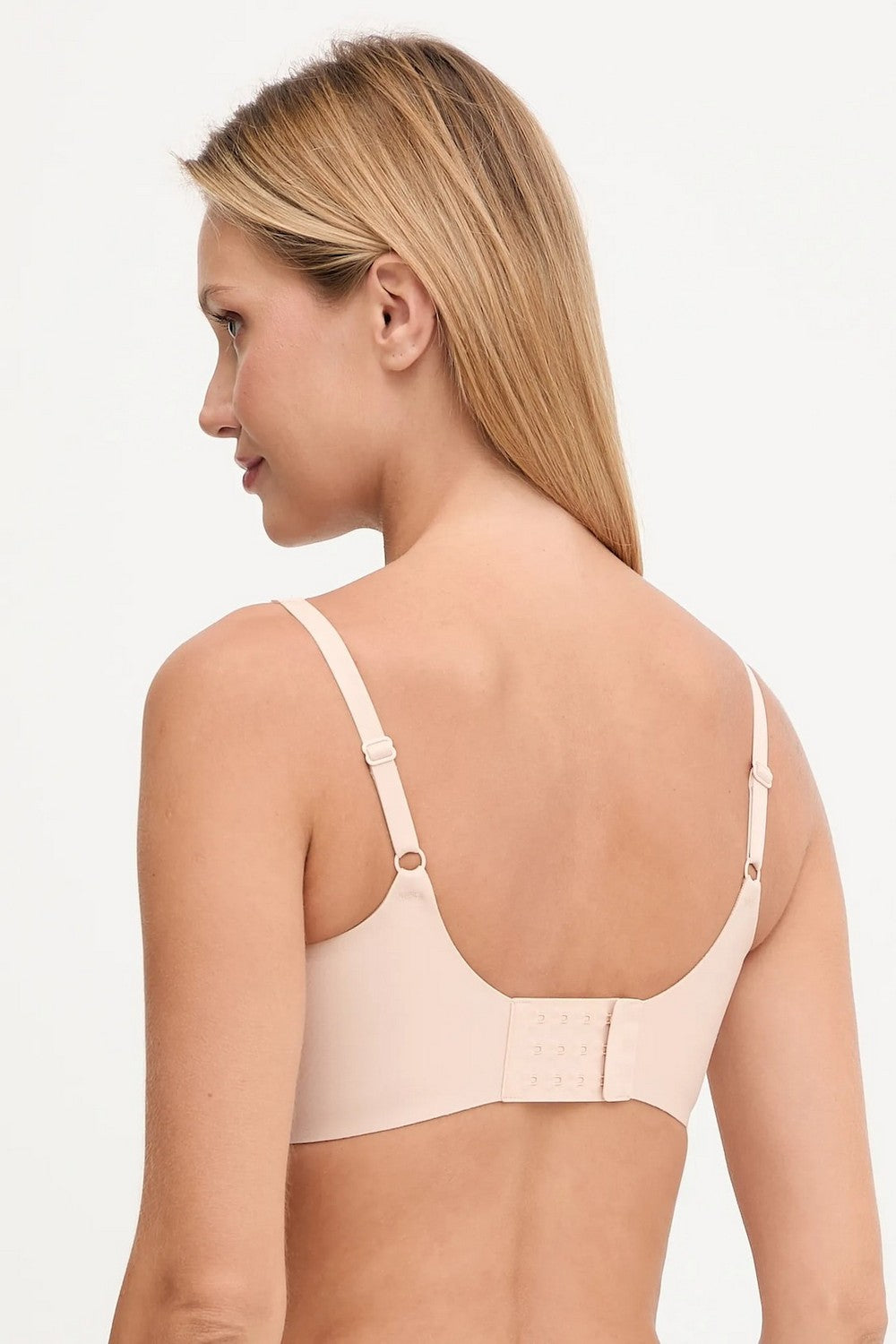 Бесшовный плотный бюстгальтер 26BQB Soft Stretch Power beige dore