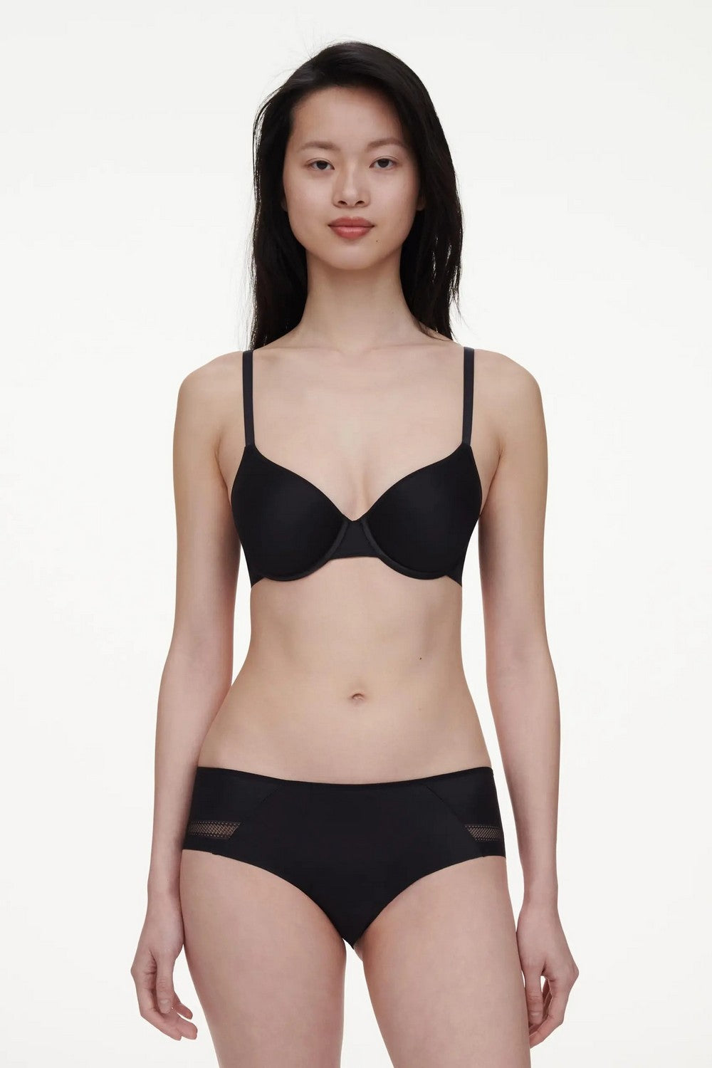 Гладкий бюстгальтер с косточками 914N1 EasyFeel black