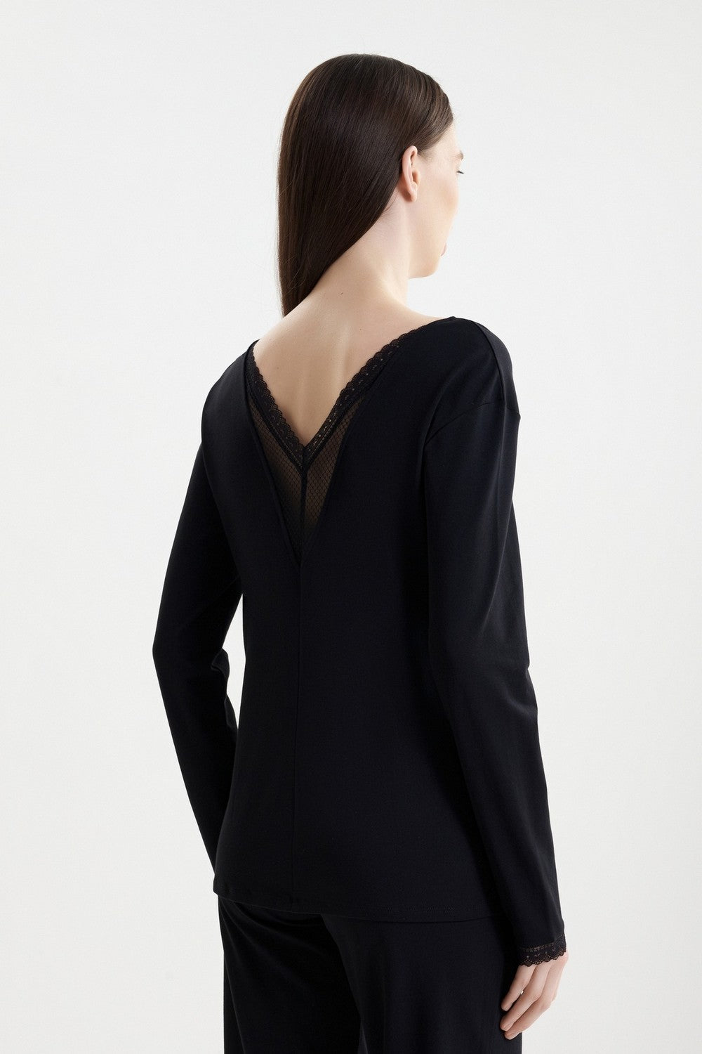 Домашній лонгслів 10YJ0 Romance black