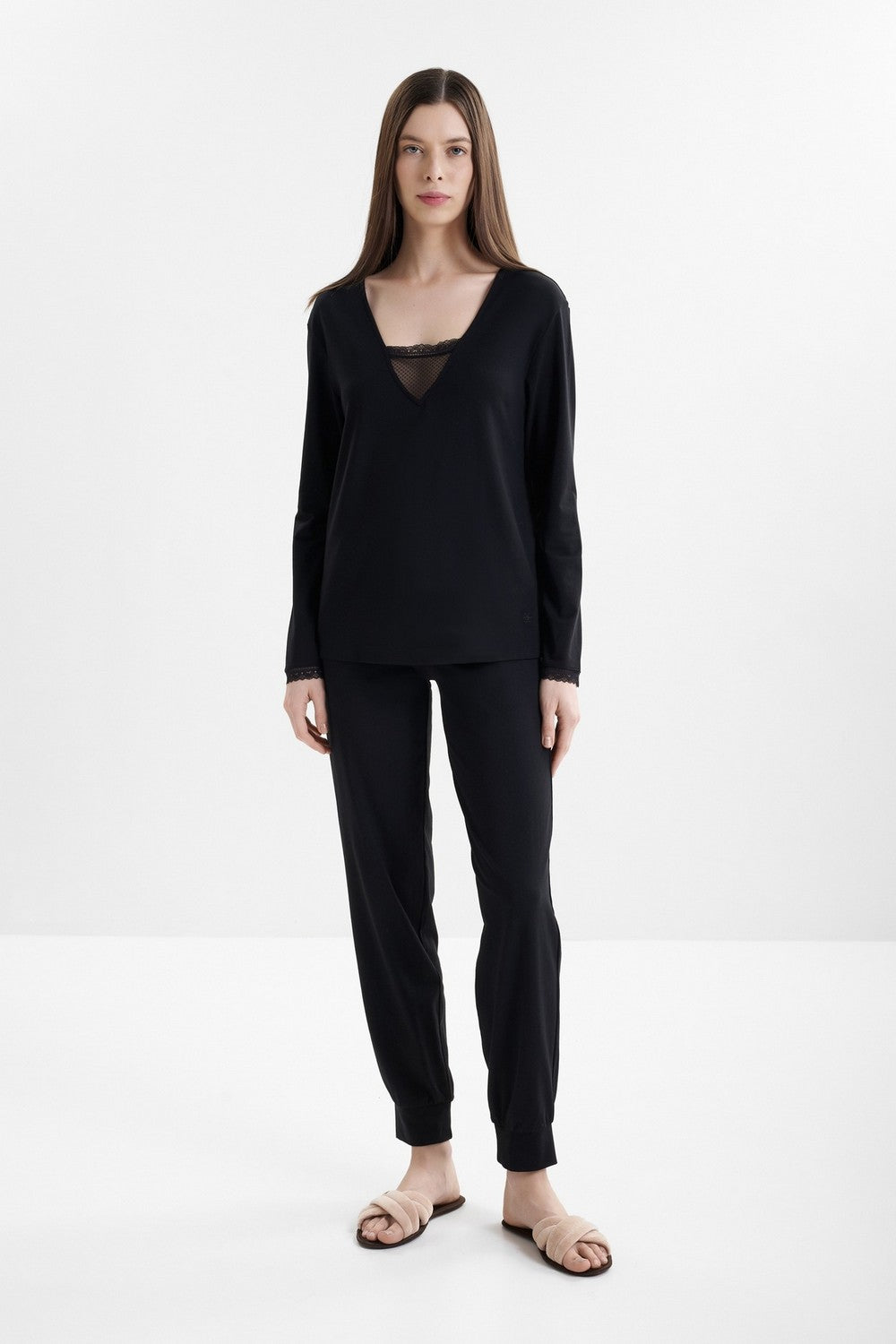 Домашній лонгслів 10YJ0 Romance black