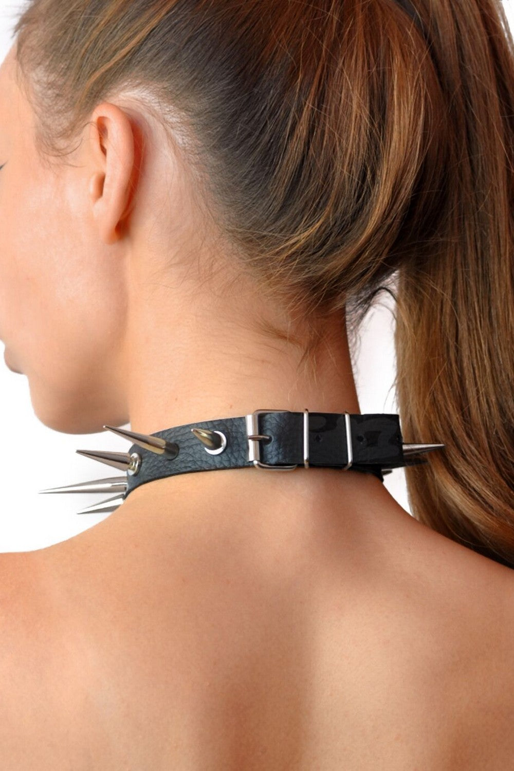 Чокер с шипами Crystal black