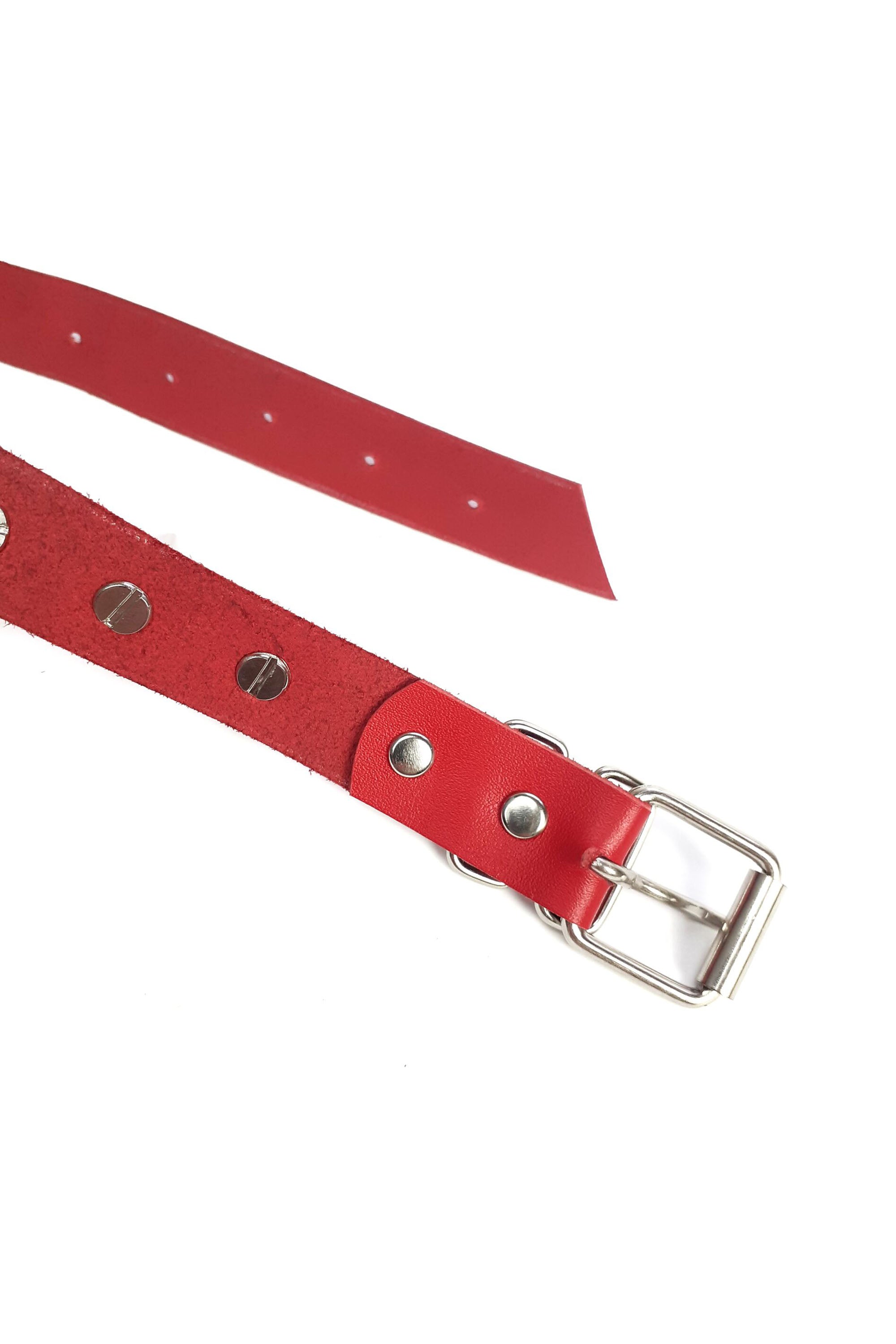 Чокер с шипами Crystal red