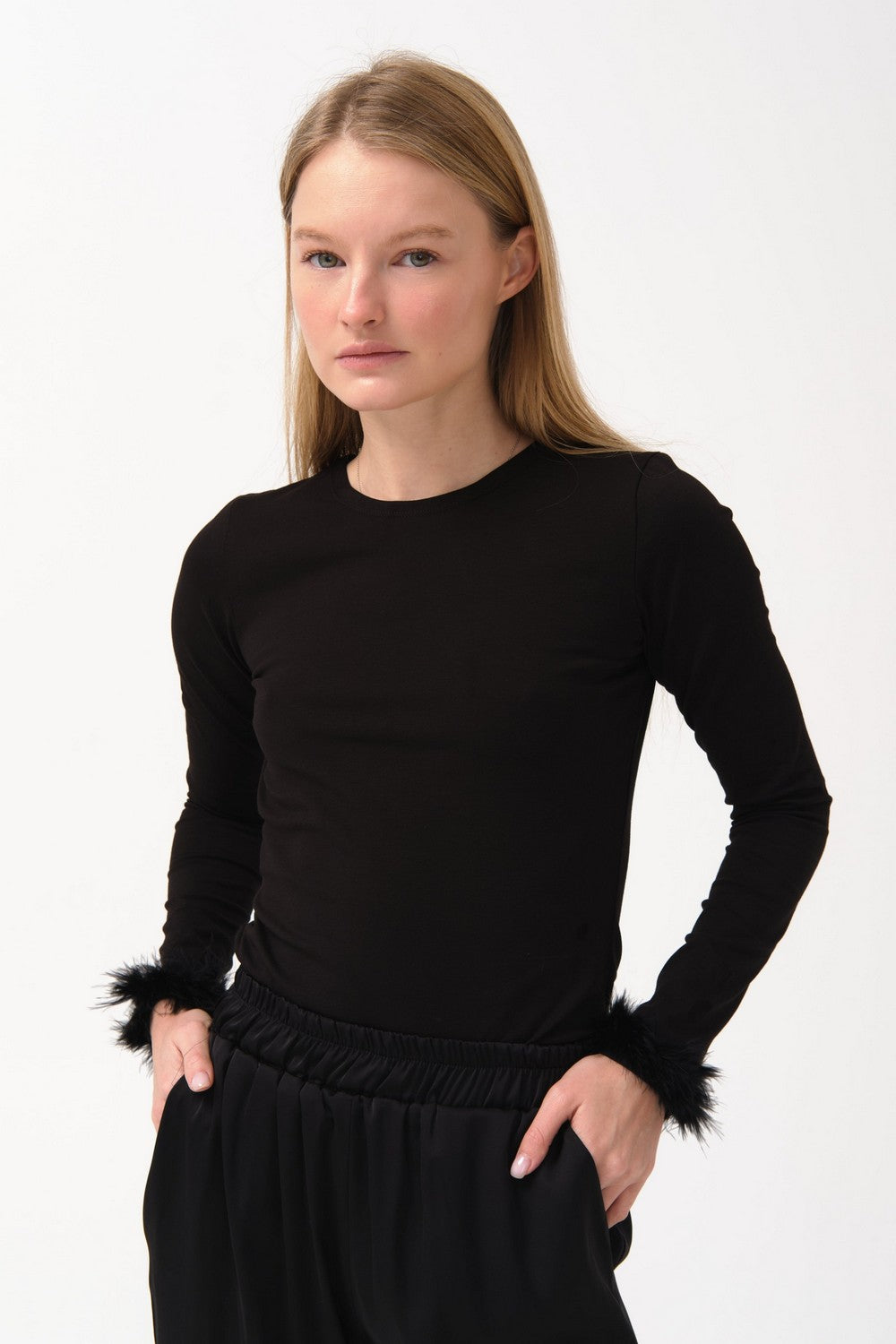 Лонгслив с перьями Cheeeeeers! WL23805/1 black