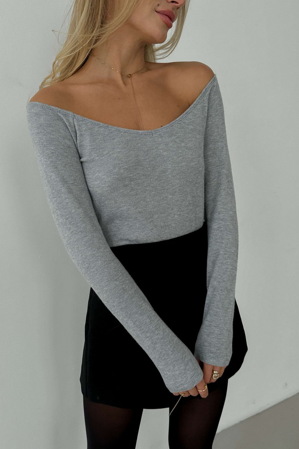 Трикотажний лонгслів з глибоким вирізом Z23812/7 Aries gray