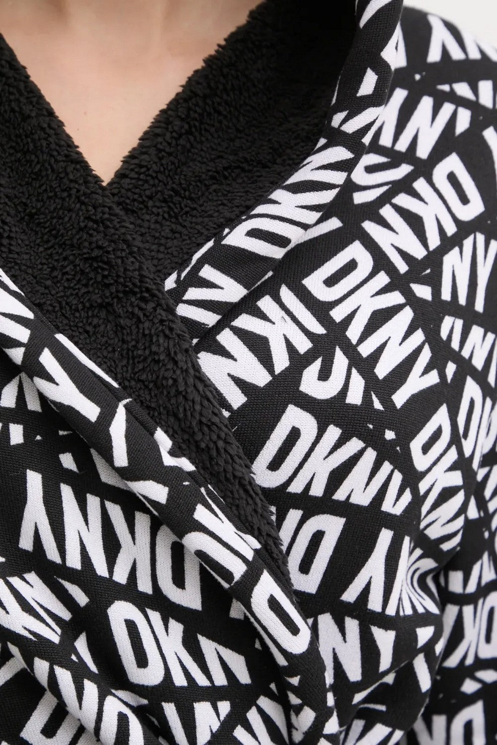 Халат с капюшоном YI30027 black