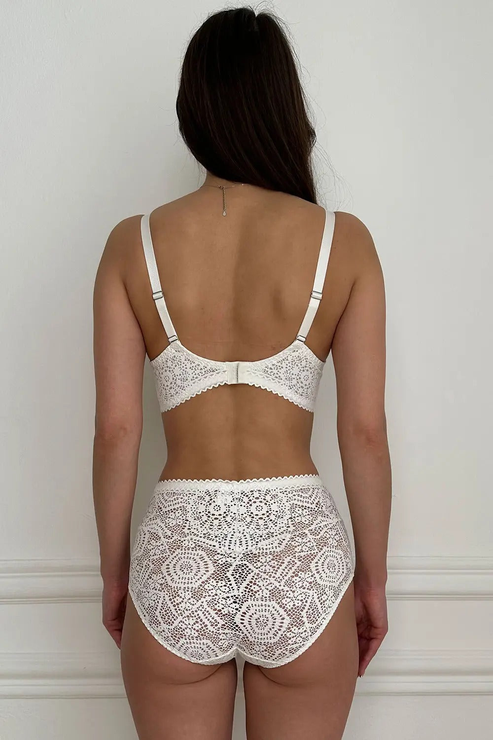 Кружевной бюстгальтер на косточках Monika 017 19 07 ivory