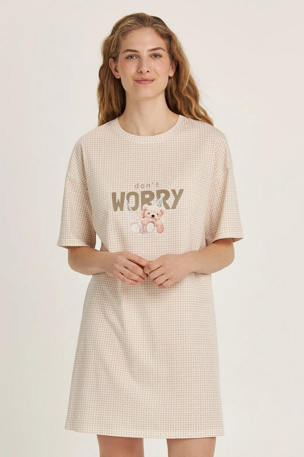 Нічна сорочка з принтом LDK 121/49/01 Dont Worry beige Ellen