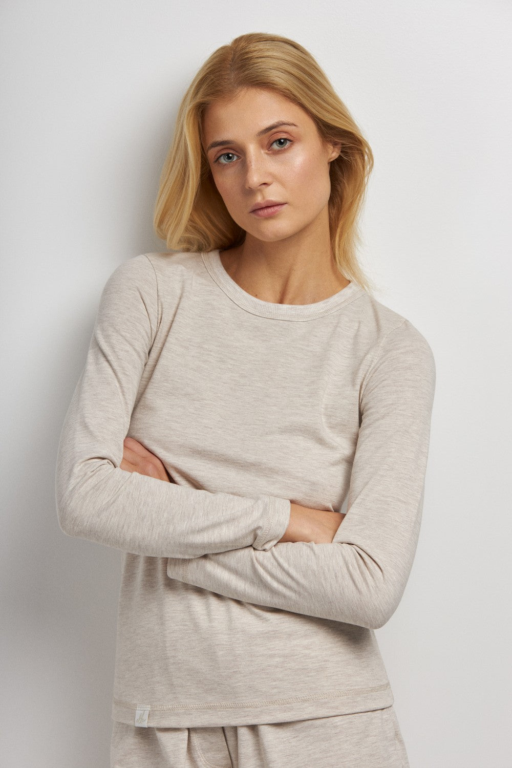 Жіночий лонгслів з бавовни LKK 02/04/03 Basic beige
