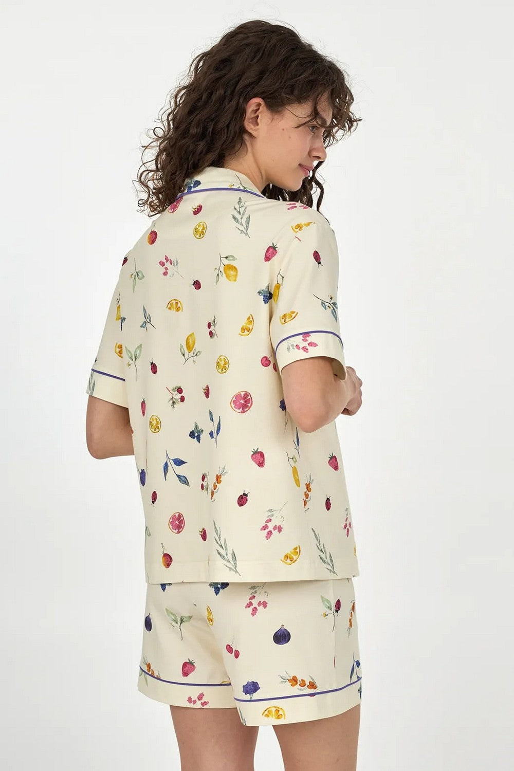 Хлопковая пижама на пуговицах LPK 5570/11/01 Fruity Delight cream