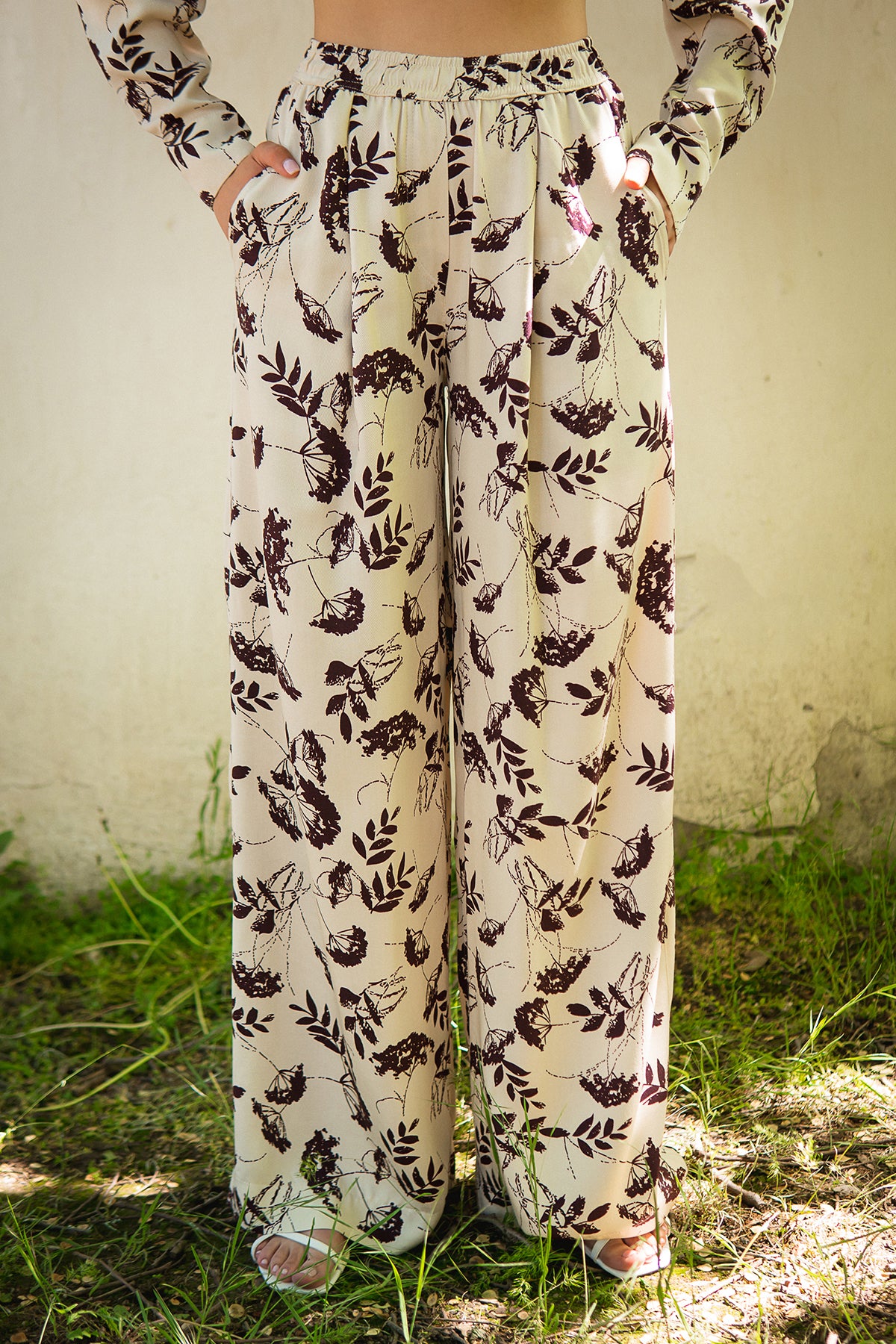 Брюки с защипами из штапеля Dianne VS0072-28-09 cream