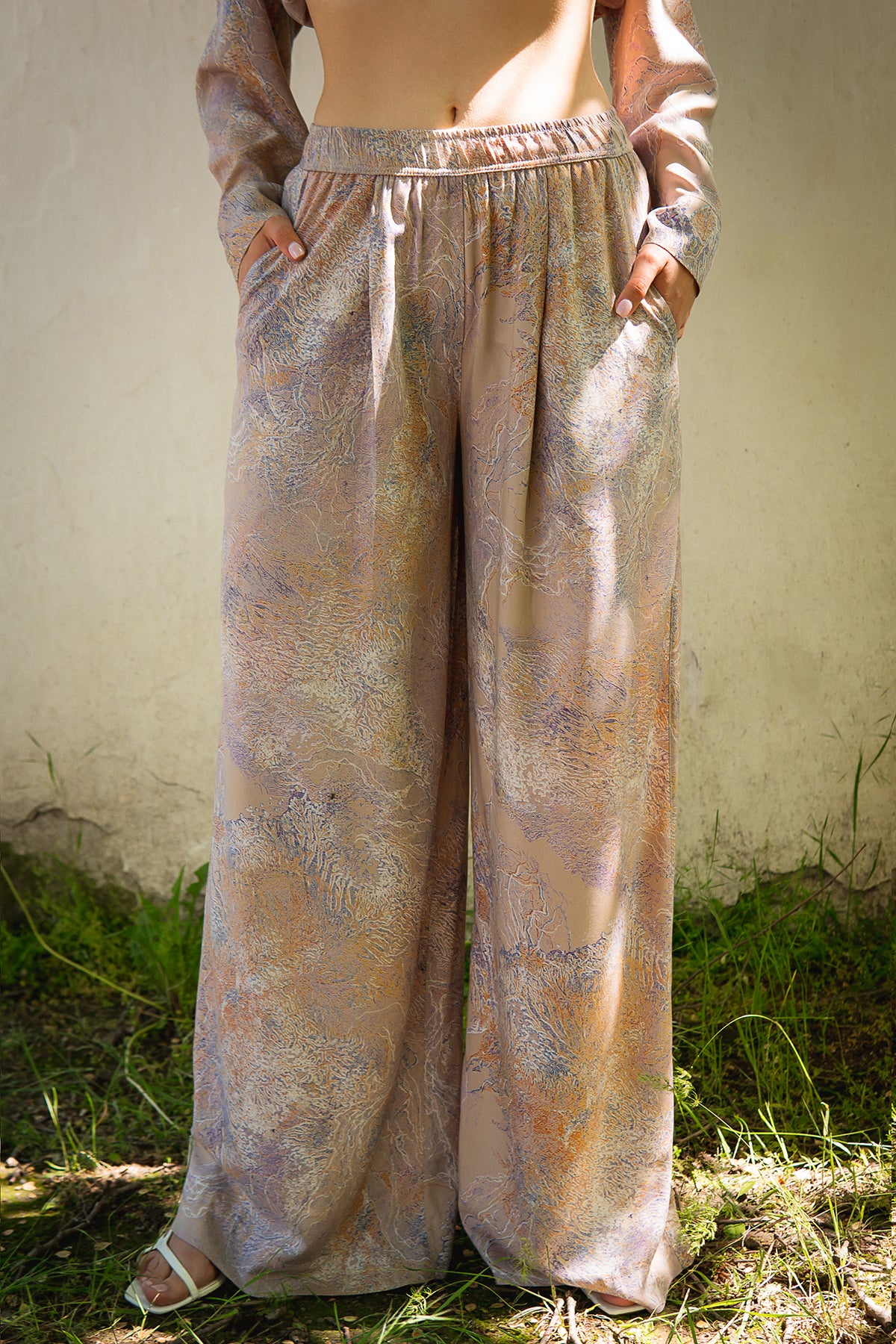 Брюки с защипами из штапеля Veronique VS0072-27-09 beige