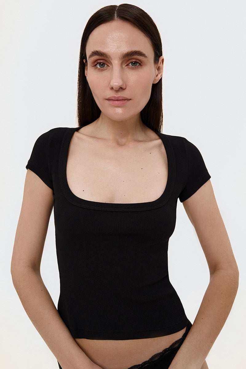 Футболка в рубчик L039r Biti black