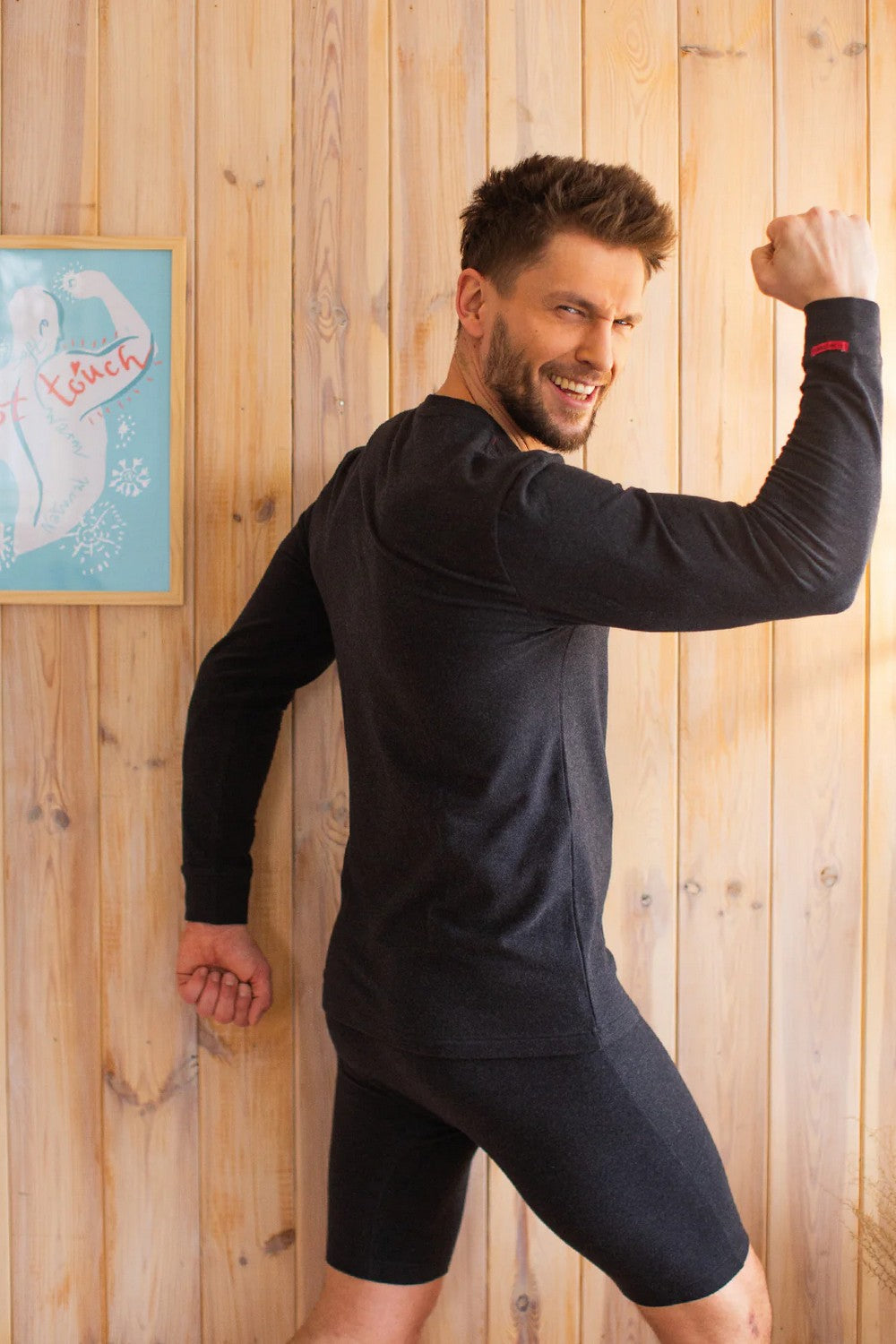 Мужская термофутболка гладкая MVD 155