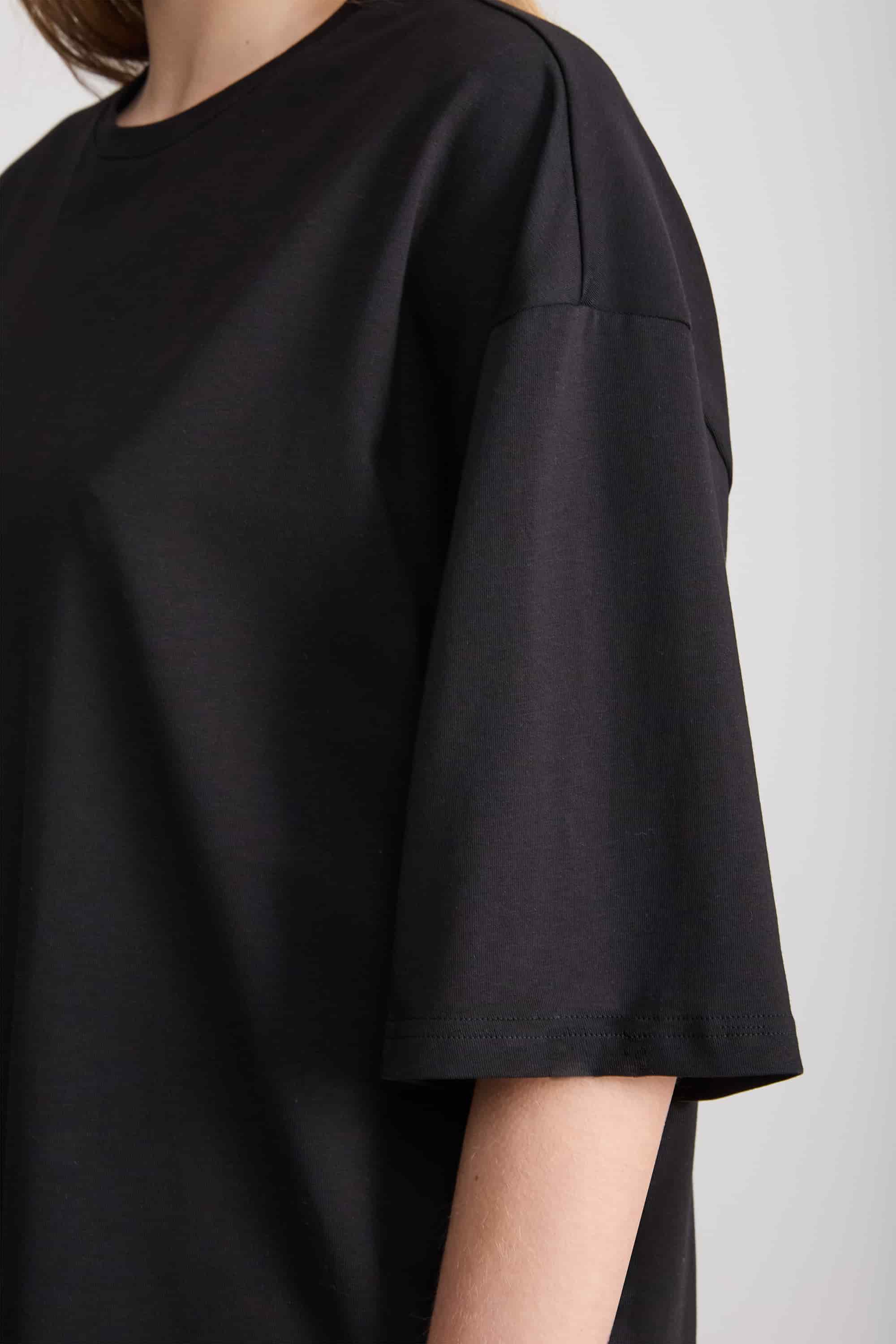 Футболка унисекс UH320-01 Delta black