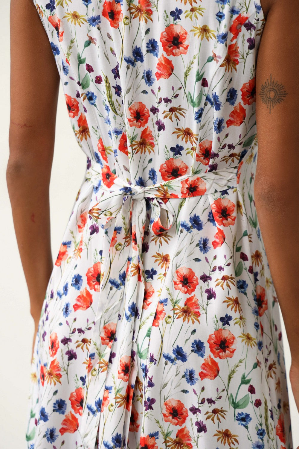 Платье на пуговицах из вискозы 23049