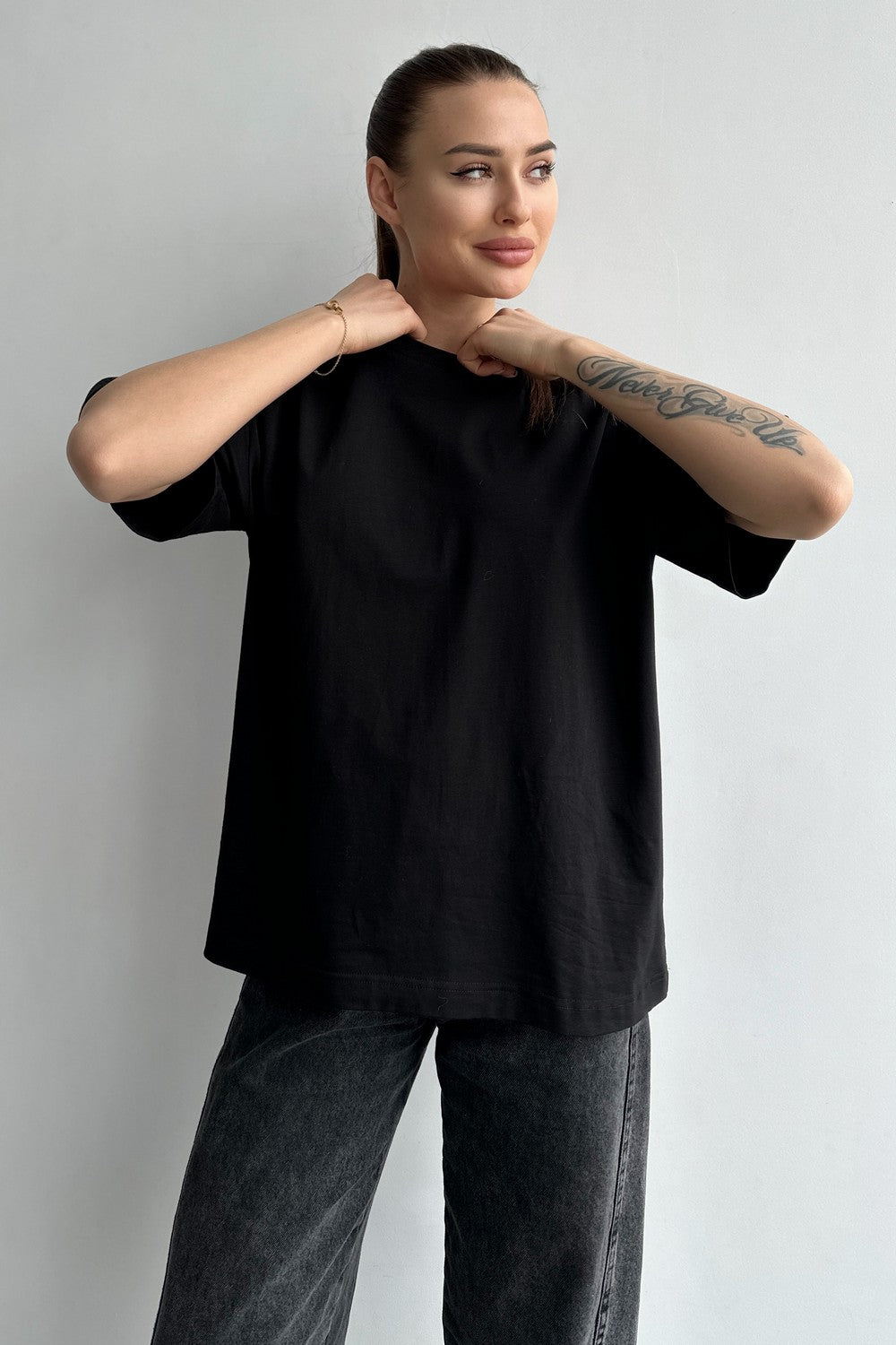 Хлопковая футболка оверсайз 24042 black