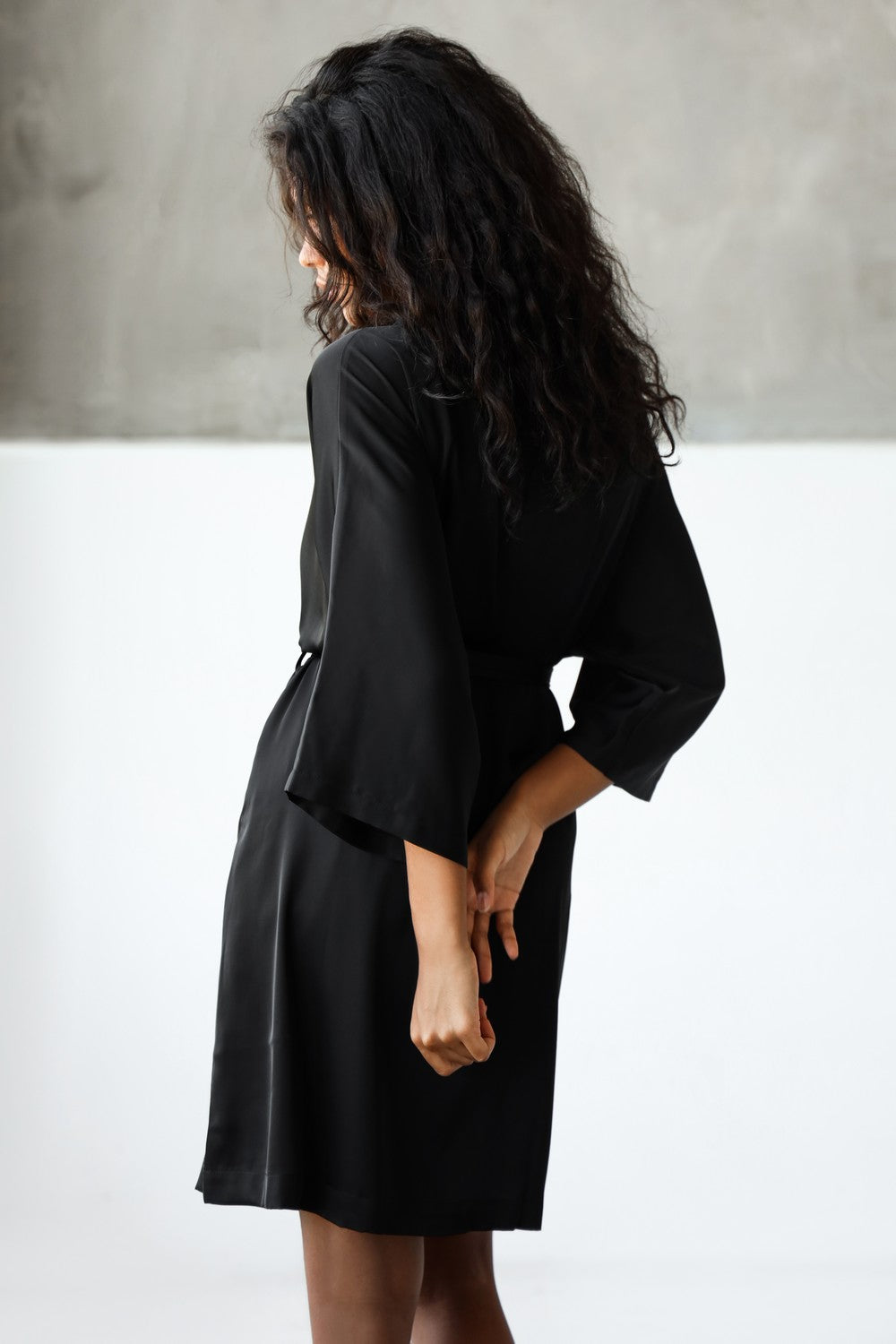 Шелковый халат Белла 10003-1 black