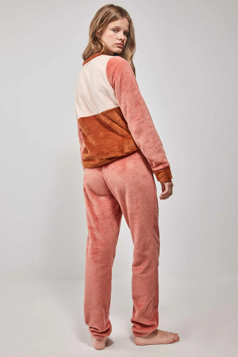 Флисовая пижама с брюками 2/20206 rose