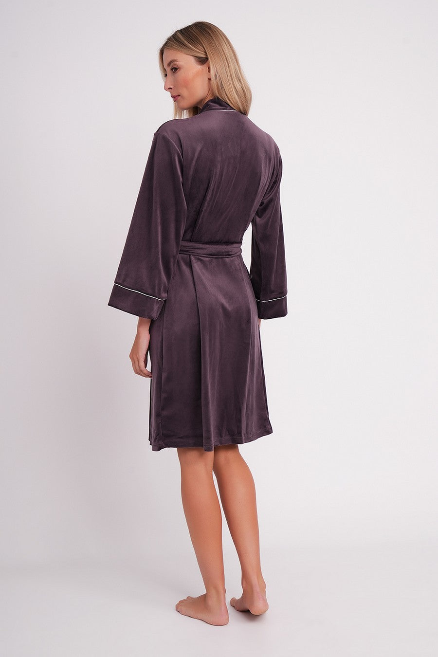 Велюровий халат з кишенями Soft Winter UP-00002031 dark lavender