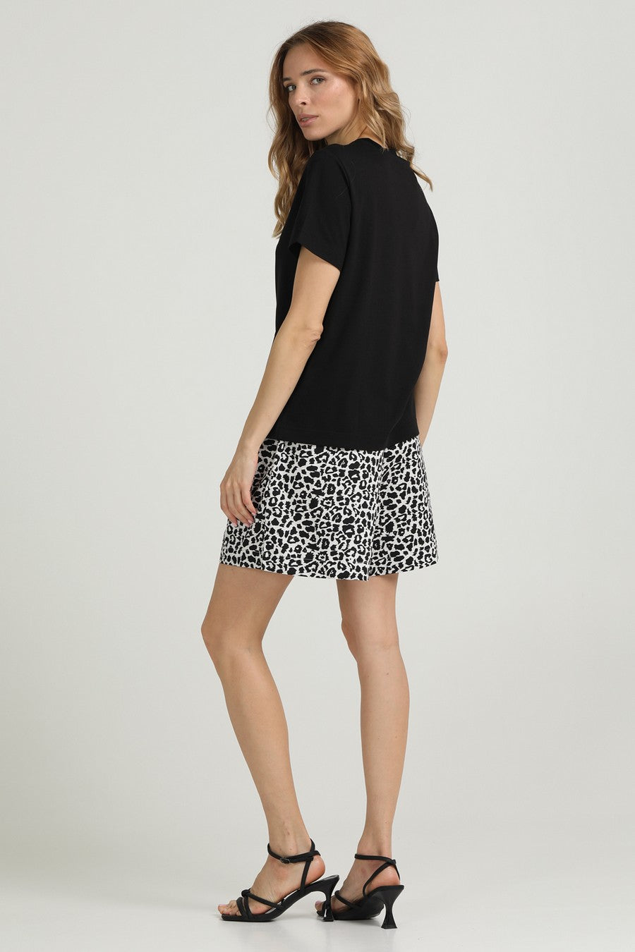 Бавовняні шорти з принтом Street Spotted UP-00002953 white/black leopard print