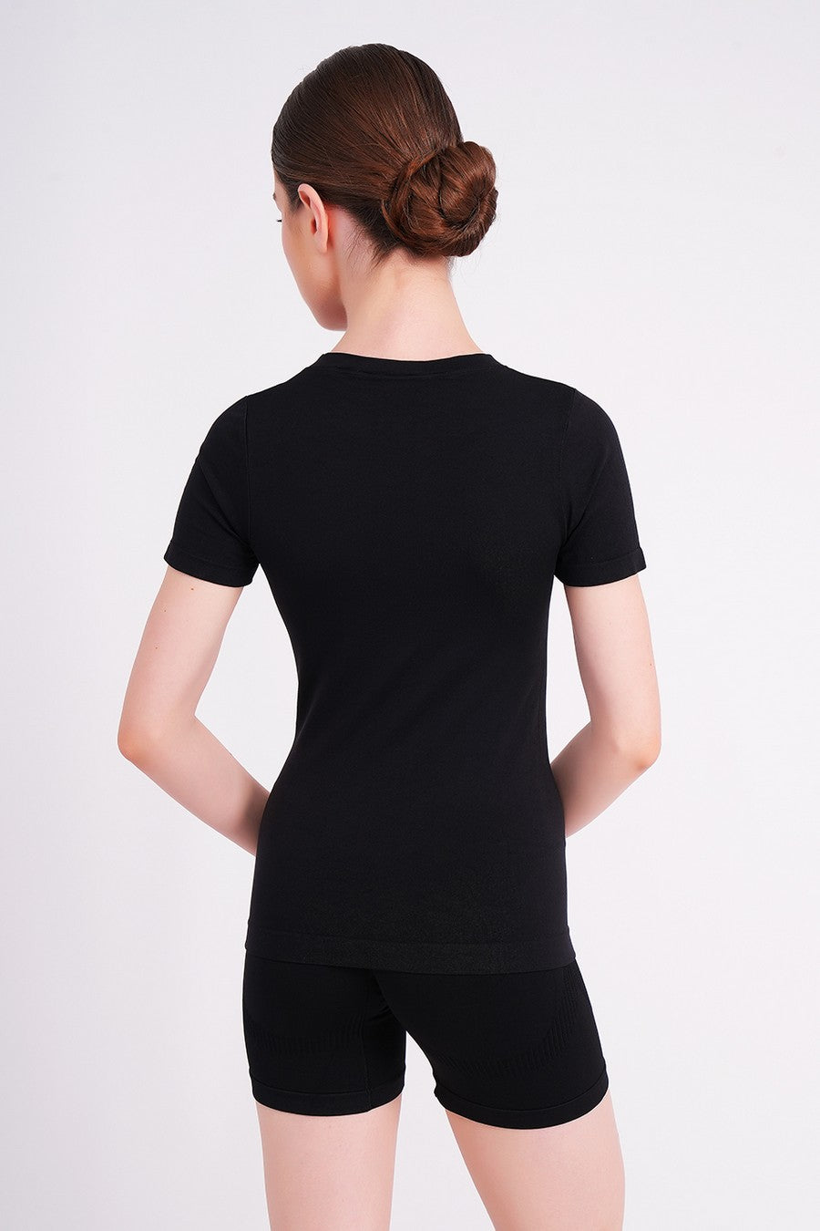 Безшовна футболка з мікрофібри UP-00002992 black