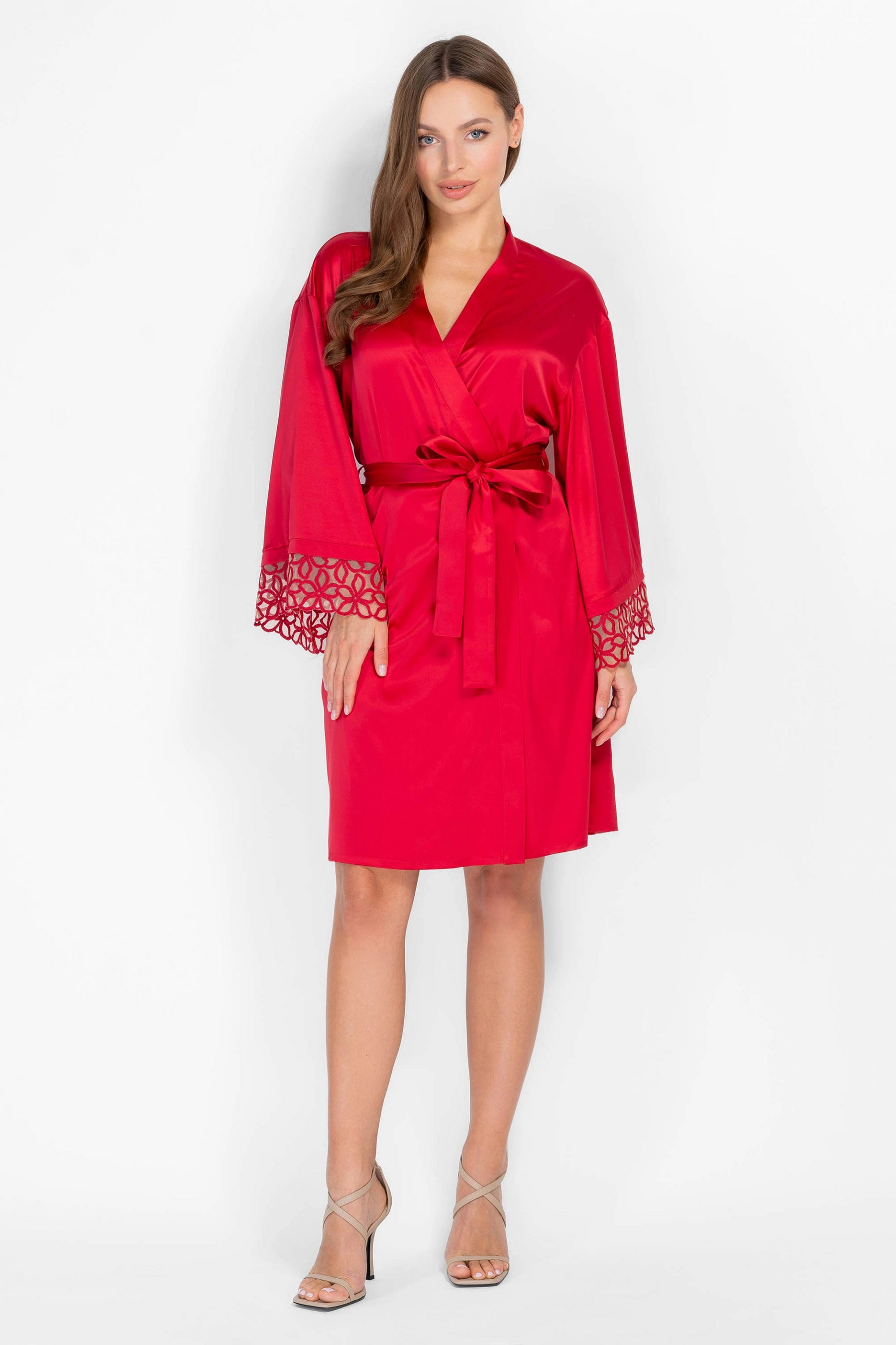 Халат с вышивкой 8181-6715 29 raspberry