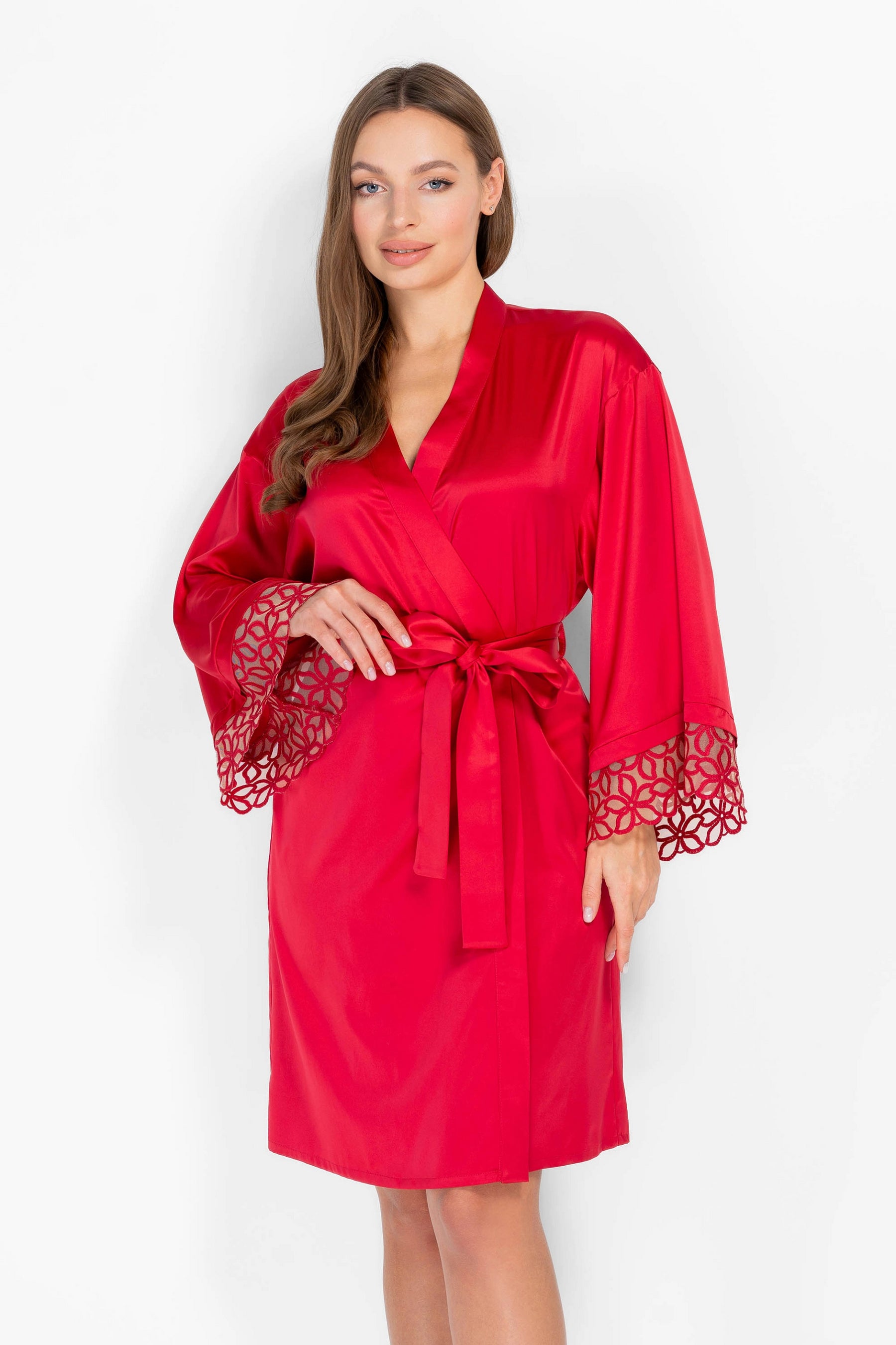 Халат с вышивкой 8181-6715 29 raspberry