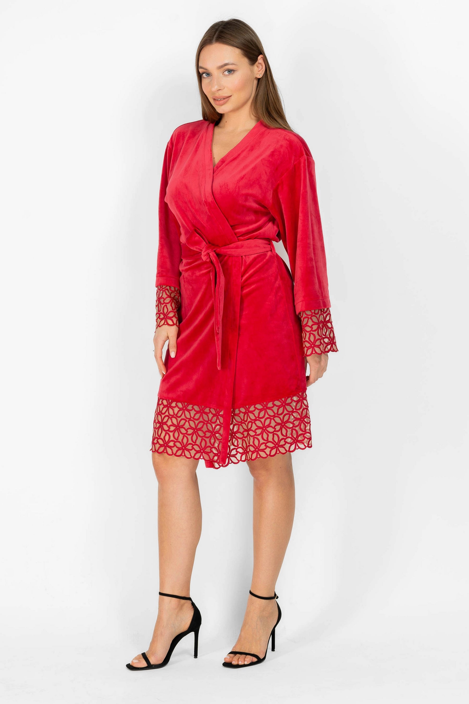 Велюровый халат с вышивкой 8181-6743 29 raspberry