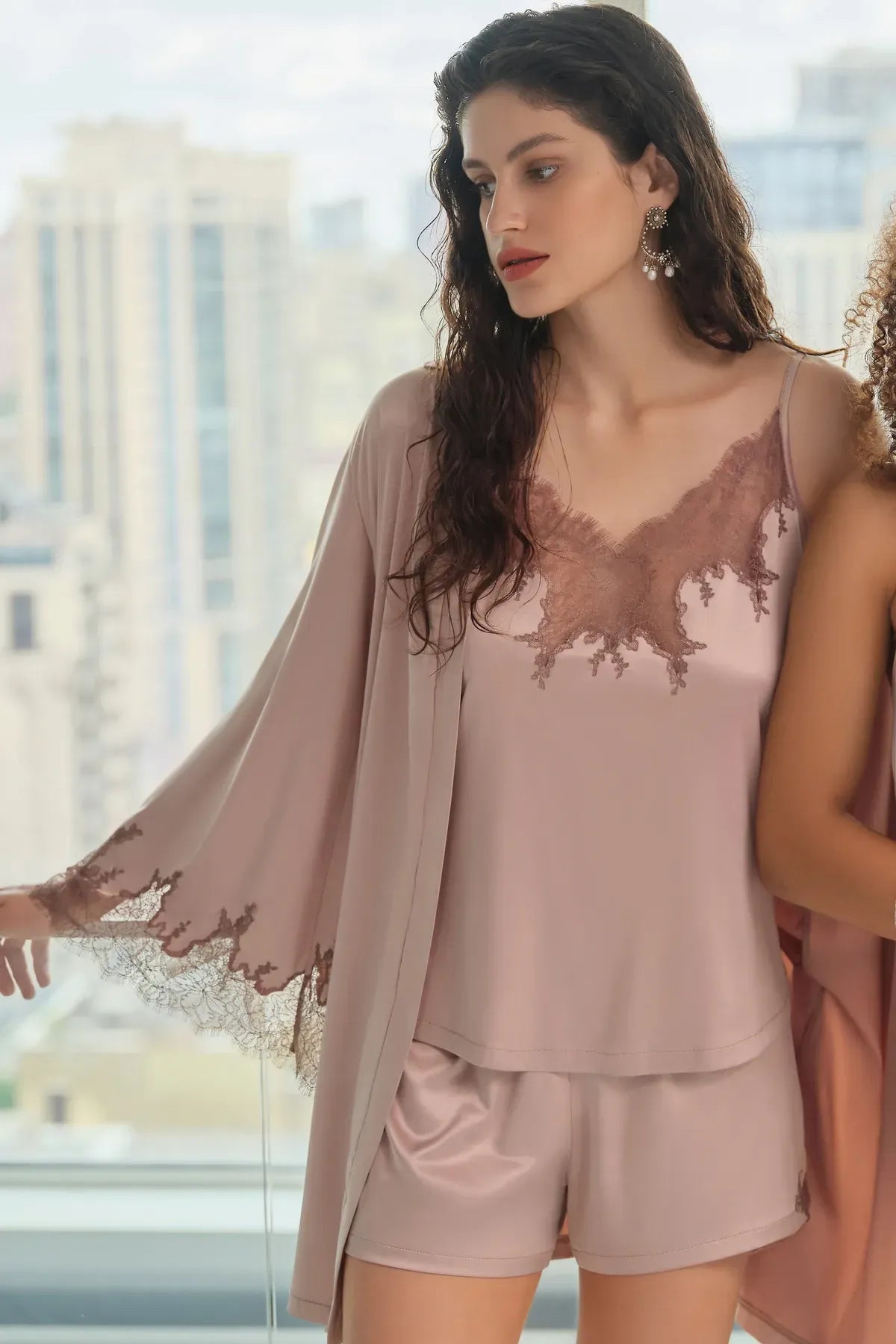 Халат с кружевом S03406 rose beige