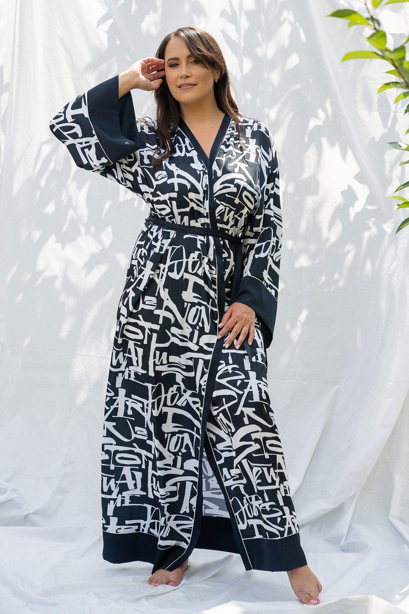 Атласный халат с принтом 2305 navy blue