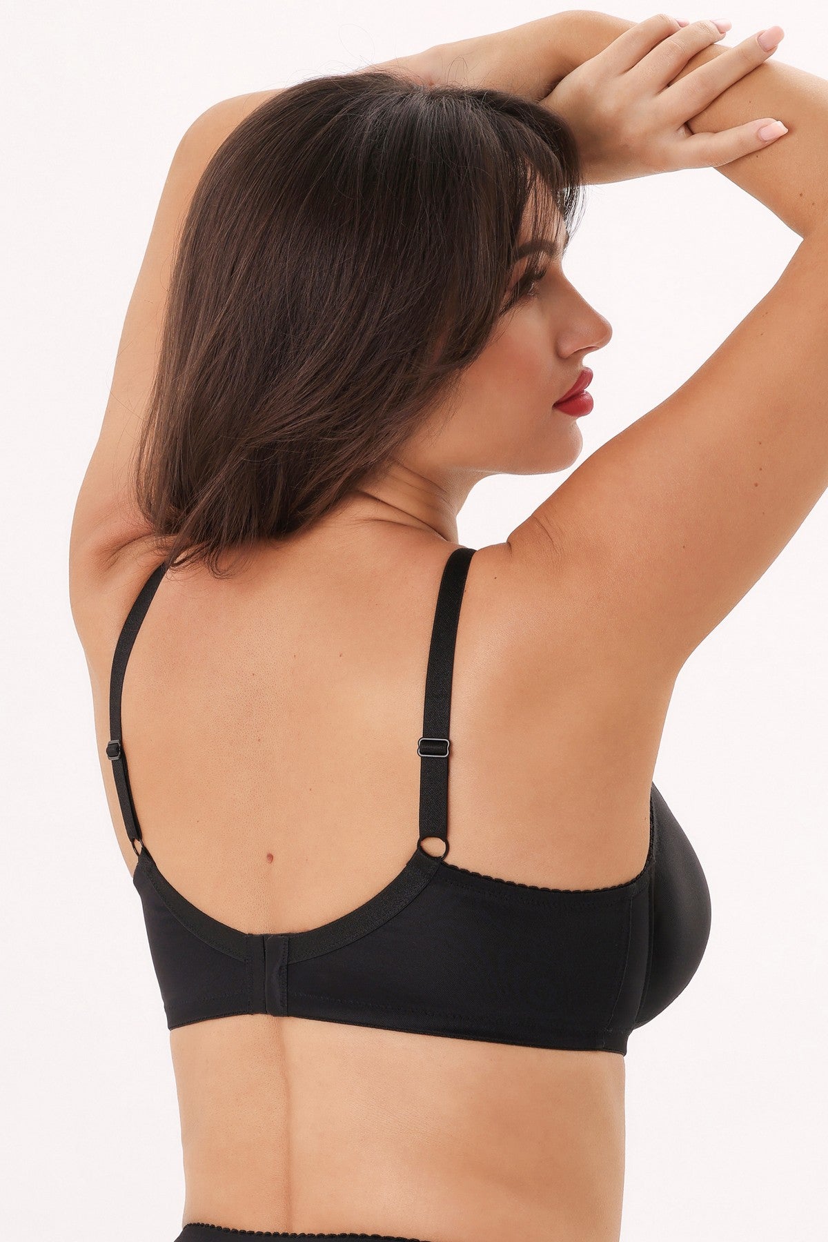 Мягкий бюстгальтер с косточками Roksolana 5215 black