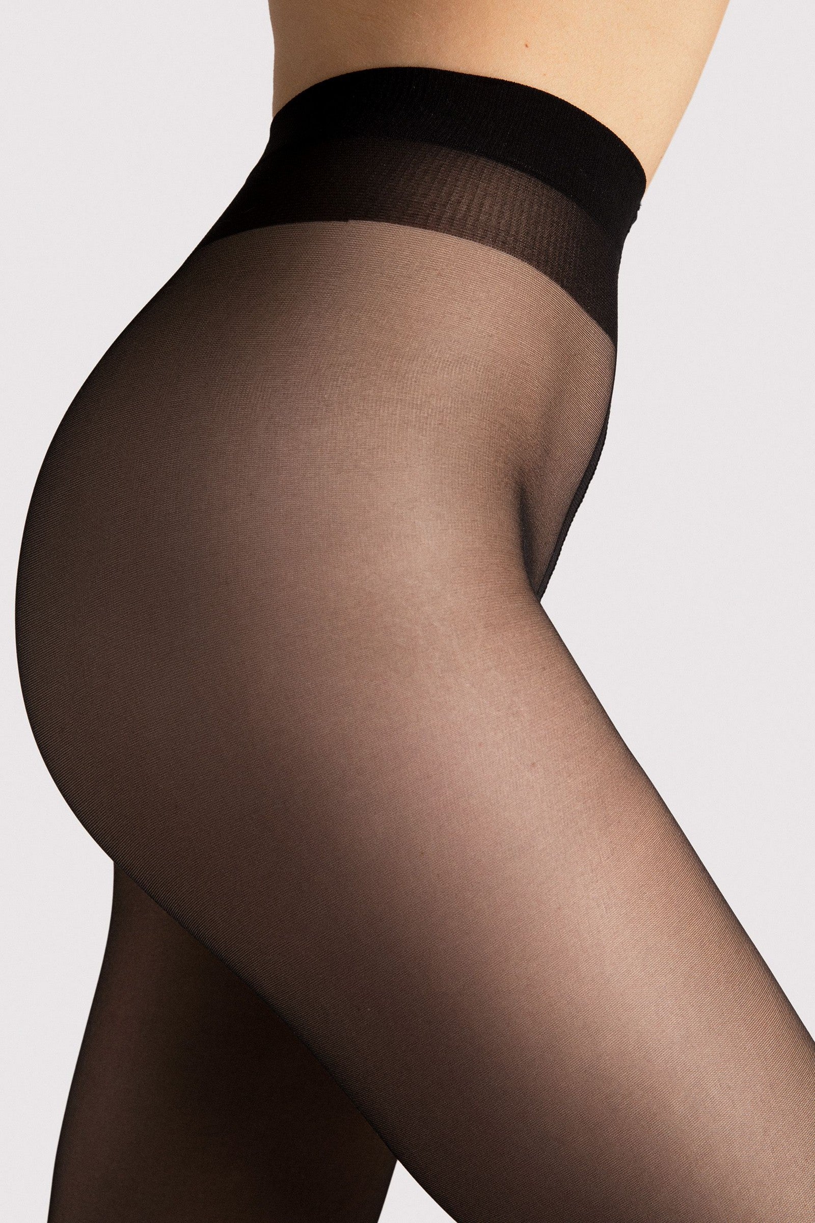 Классические колготки прозрачные Diana (20d)