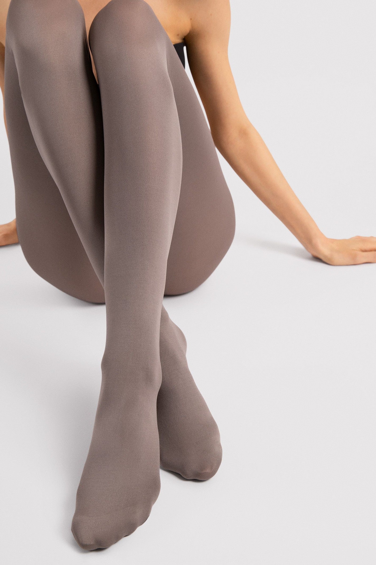 Классические непрозрачные колготки Roza (60d)